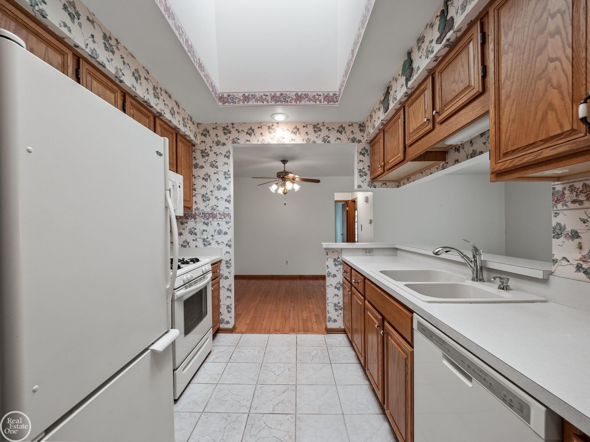 48890 Bay Shore Court Unit 20 Unit: Unit #20