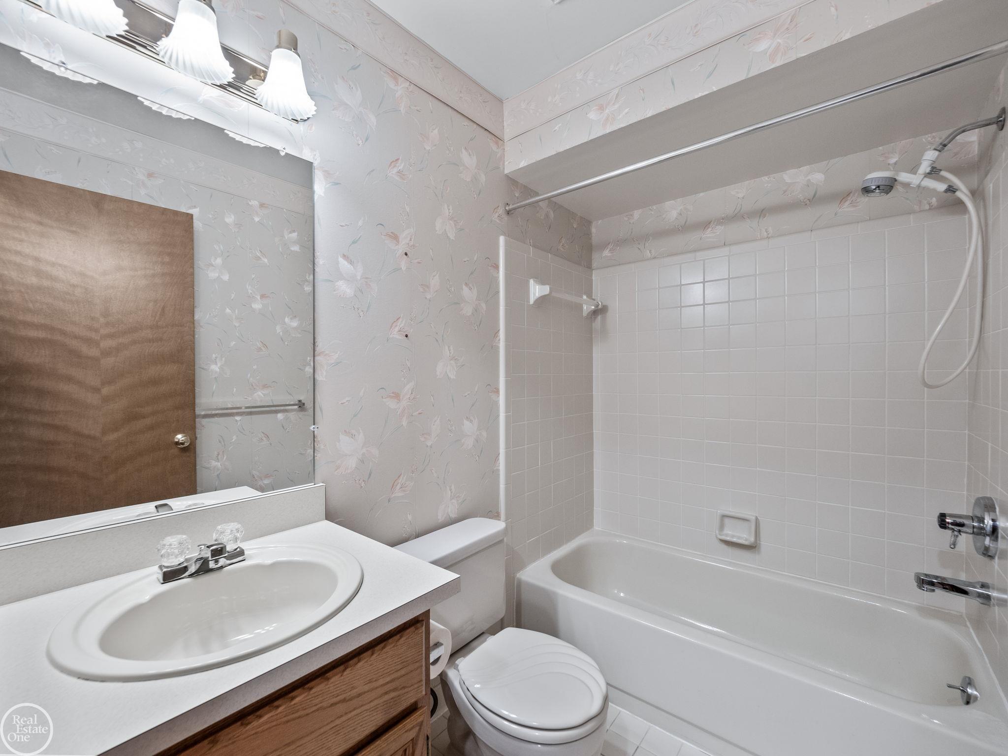 48890 Bay Shore Court Unit 20 Unit: Unit #20