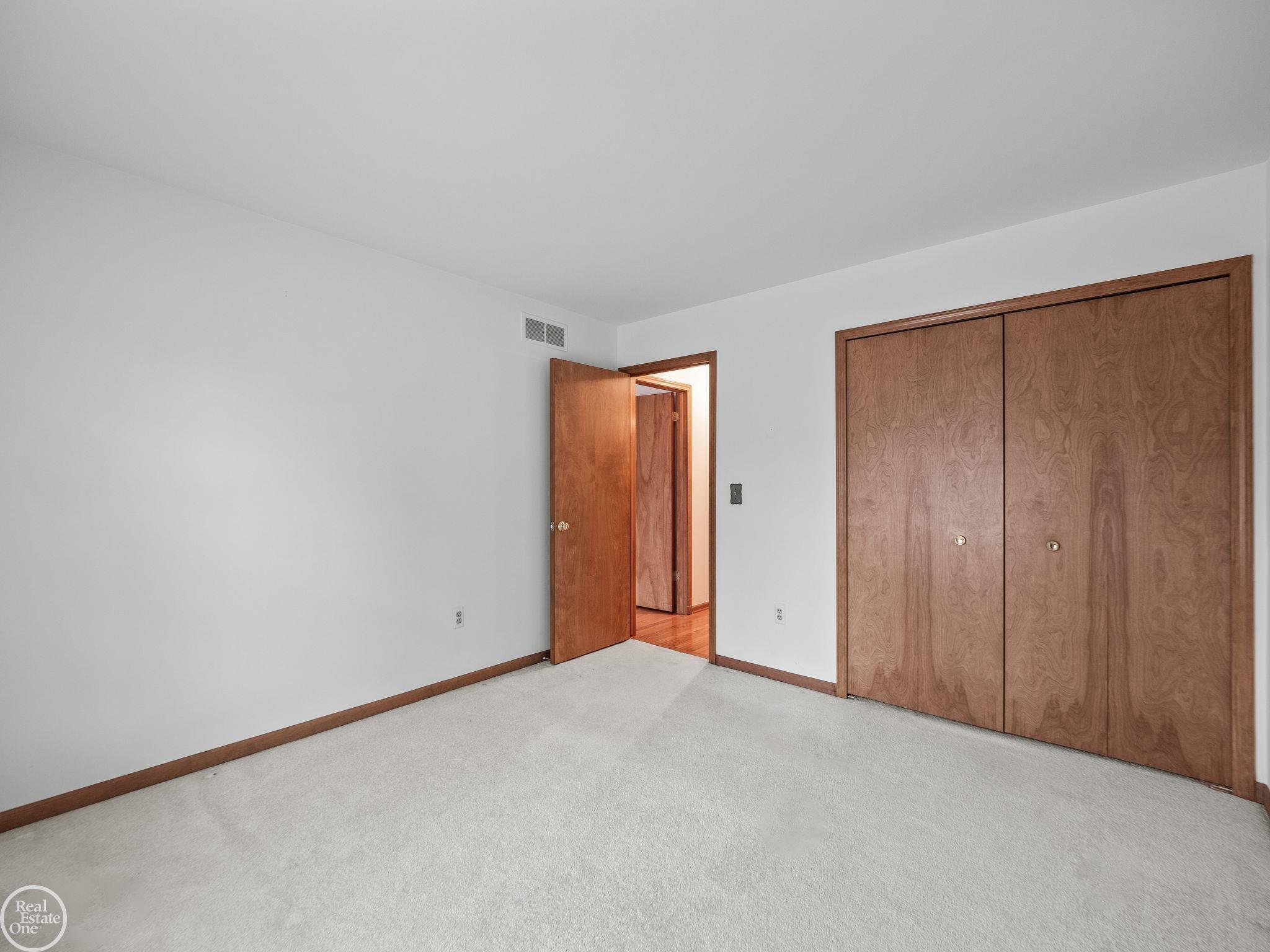 48890 Bay Shore Court Unit 20 Unit: Unit #20