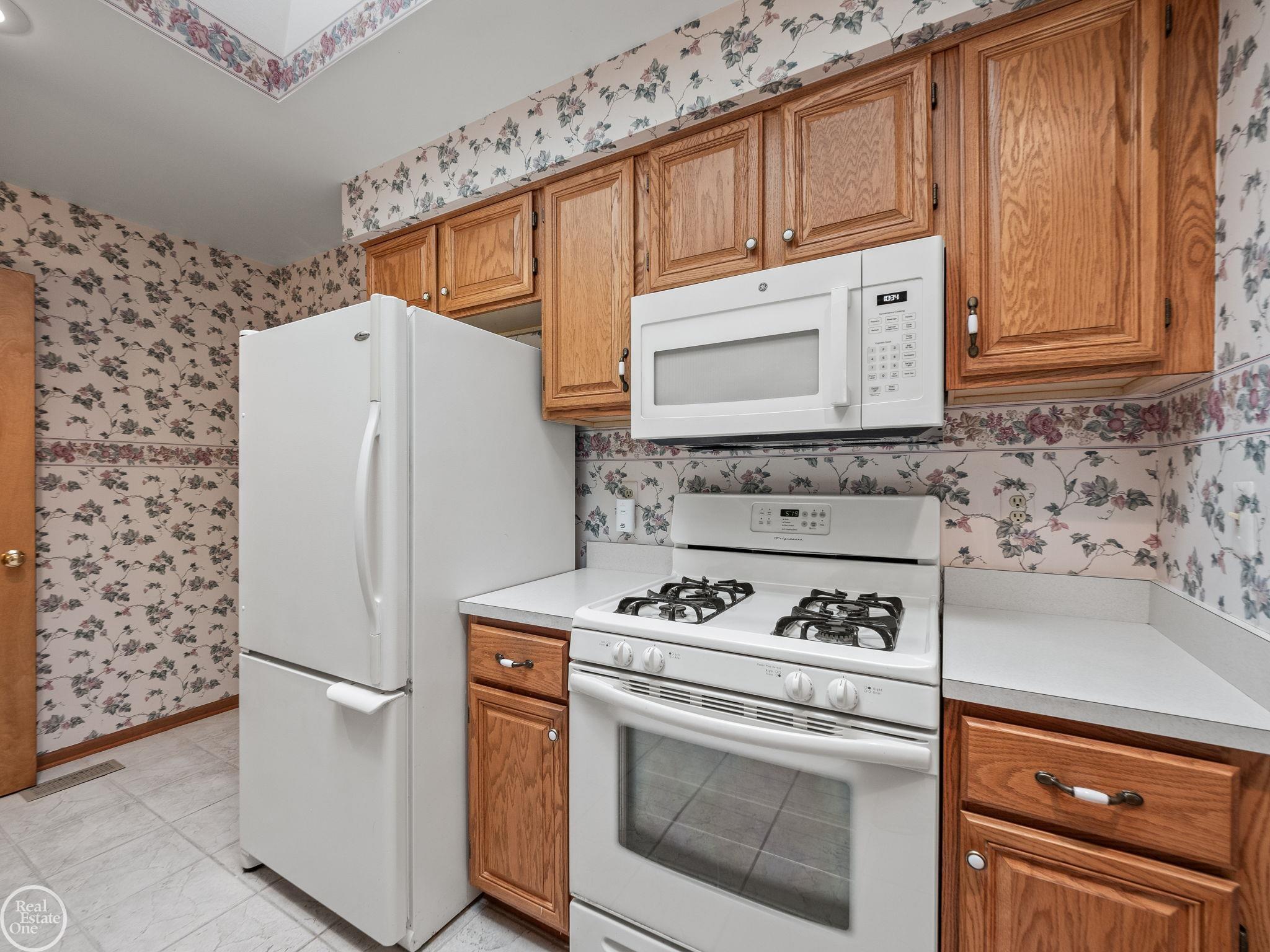 48890 Bay Shore Court Unit 20 Unit: Unit #20