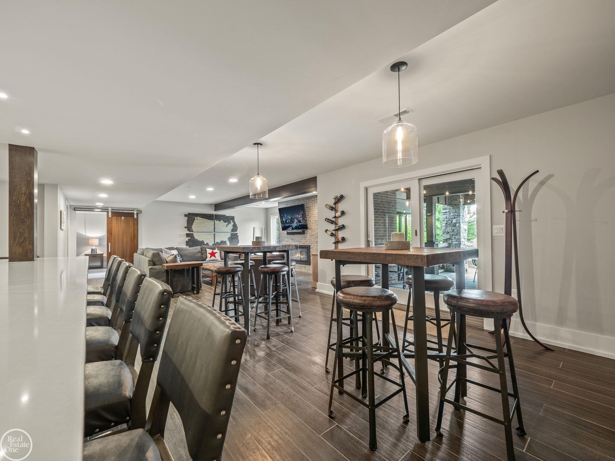 62800 Crimson Drive