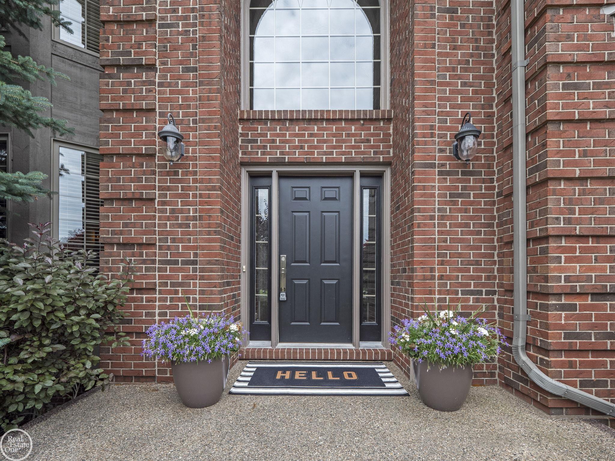 62800 Crimson Drive