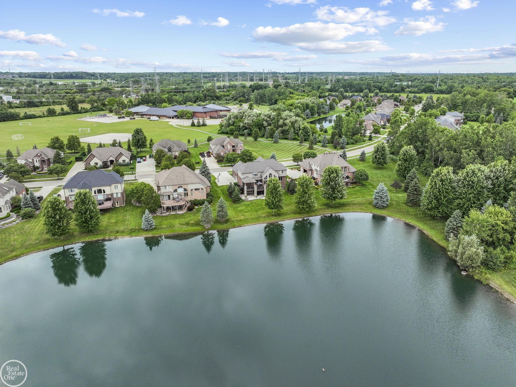 62800 Crimson Drive