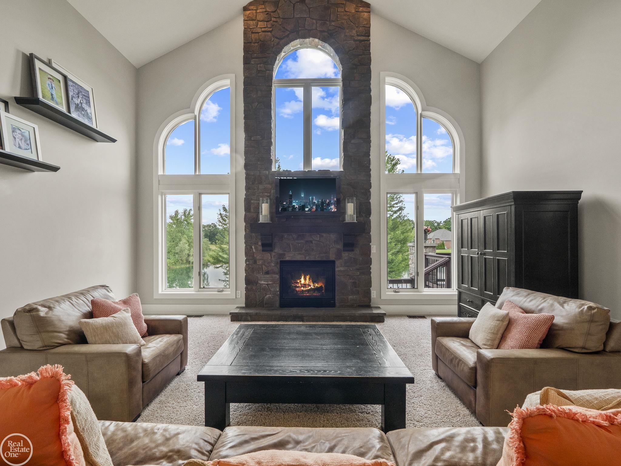 62800 Crimson Drive
