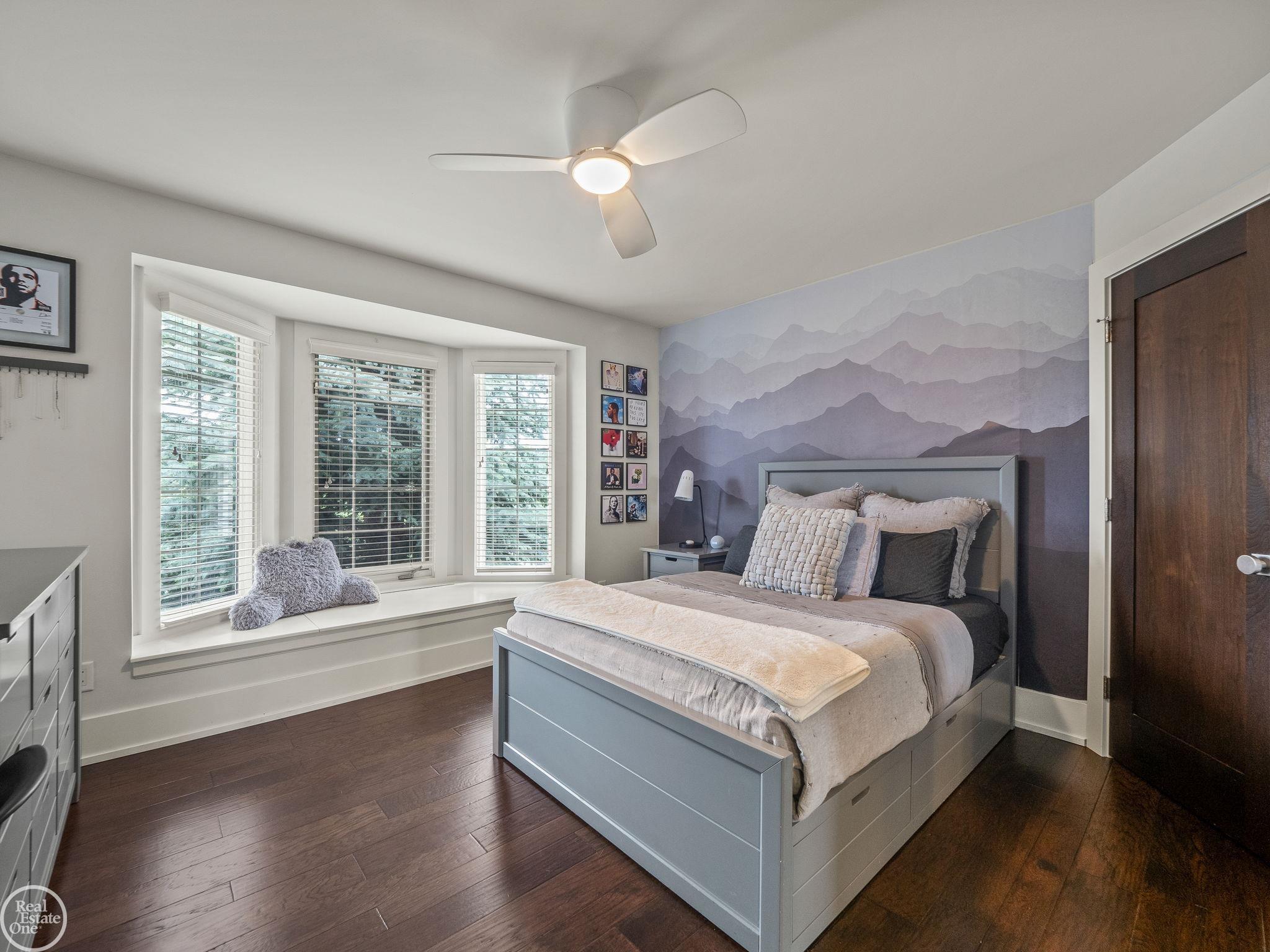62800 Crimson Drive