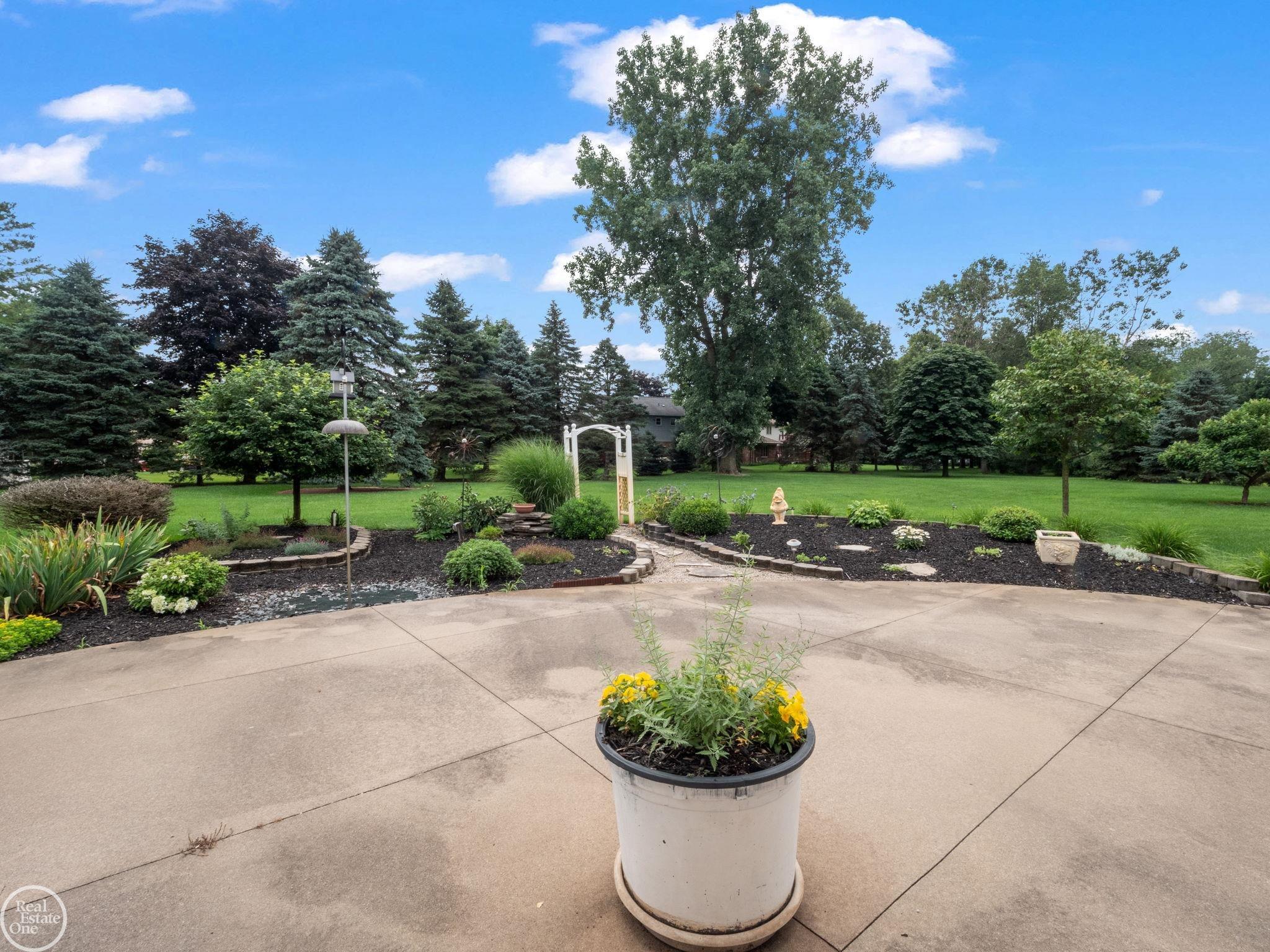 61555 Country Lane