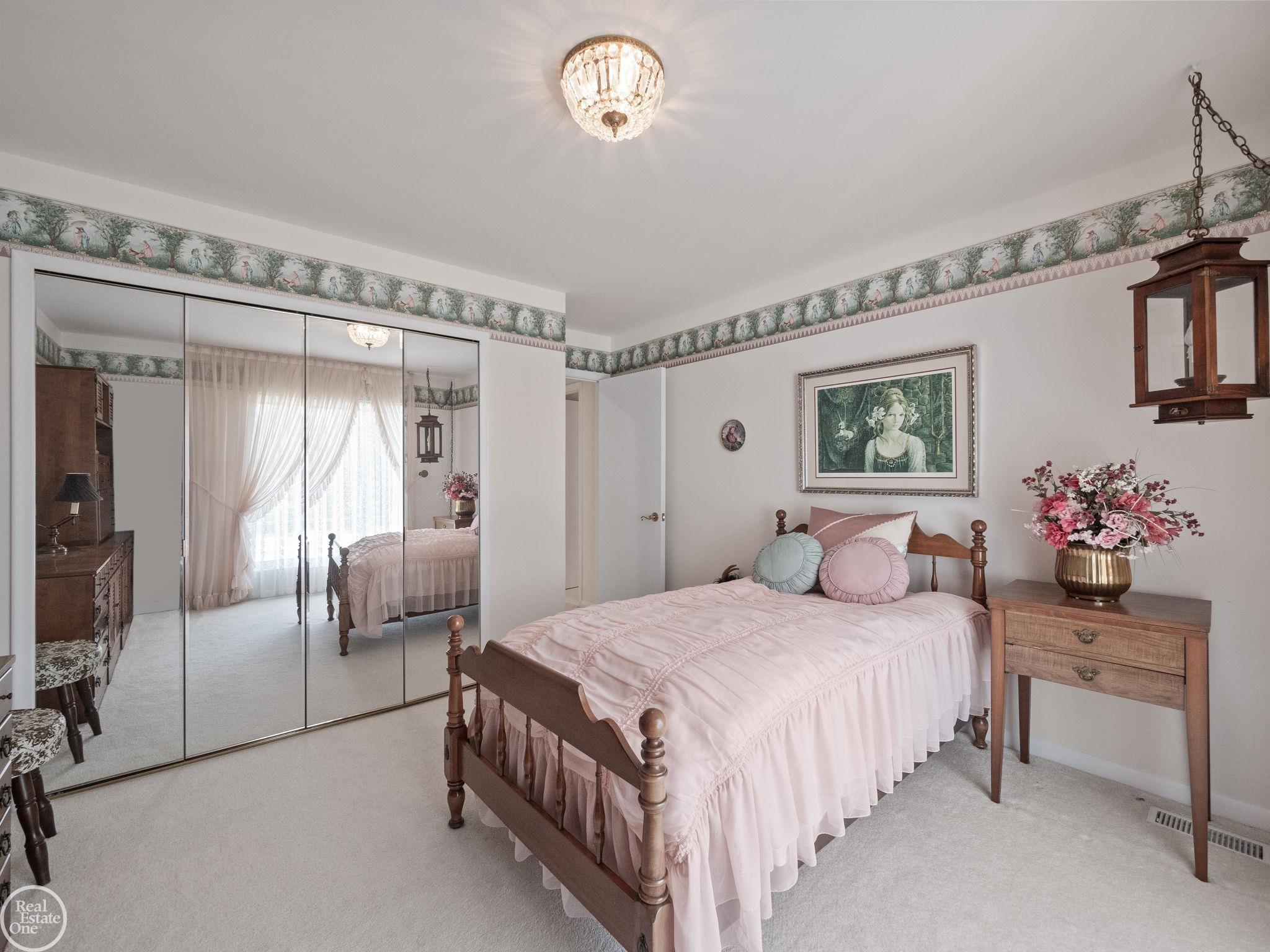 61555 Country Lane