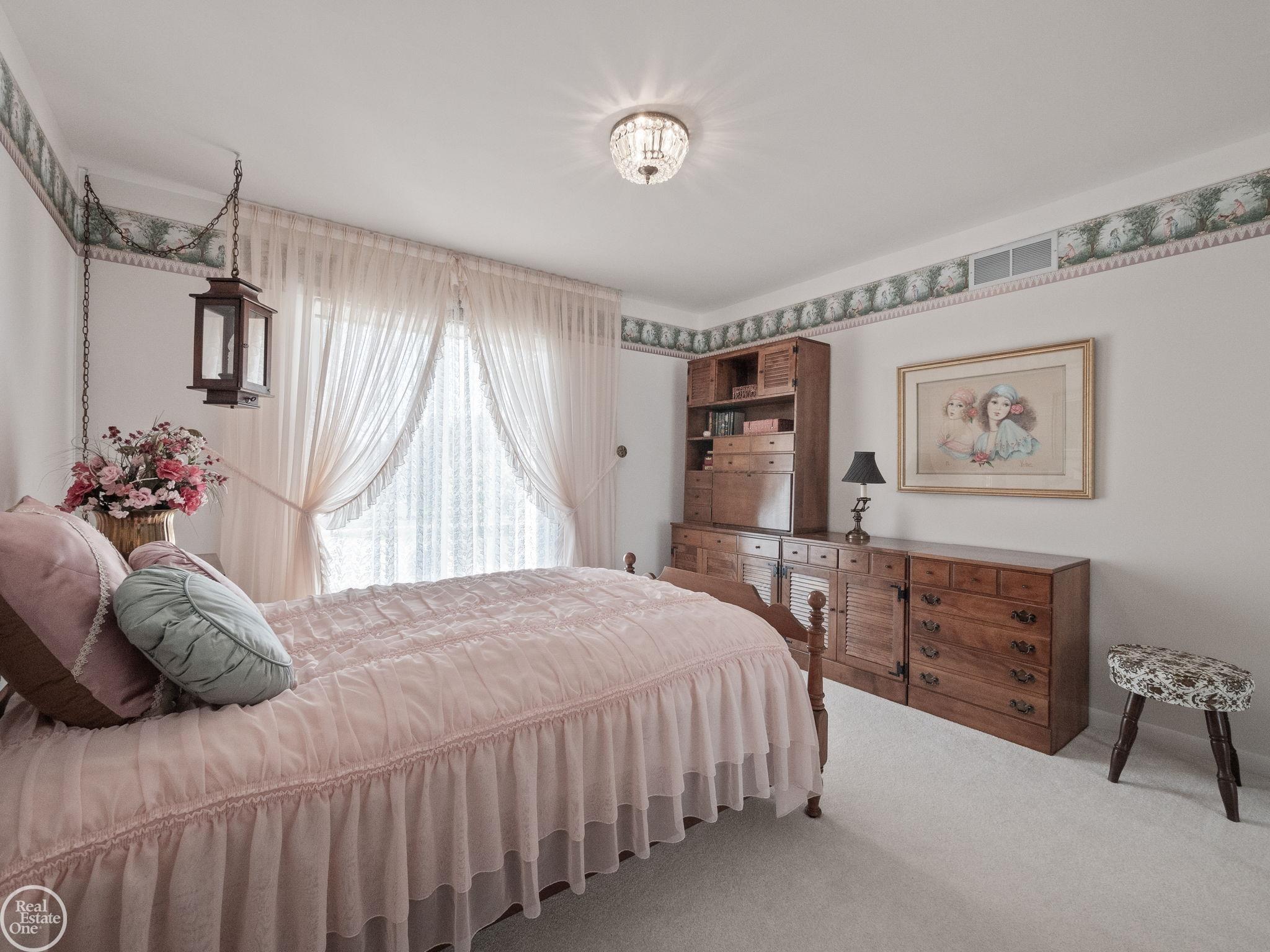 61555 Country Lane