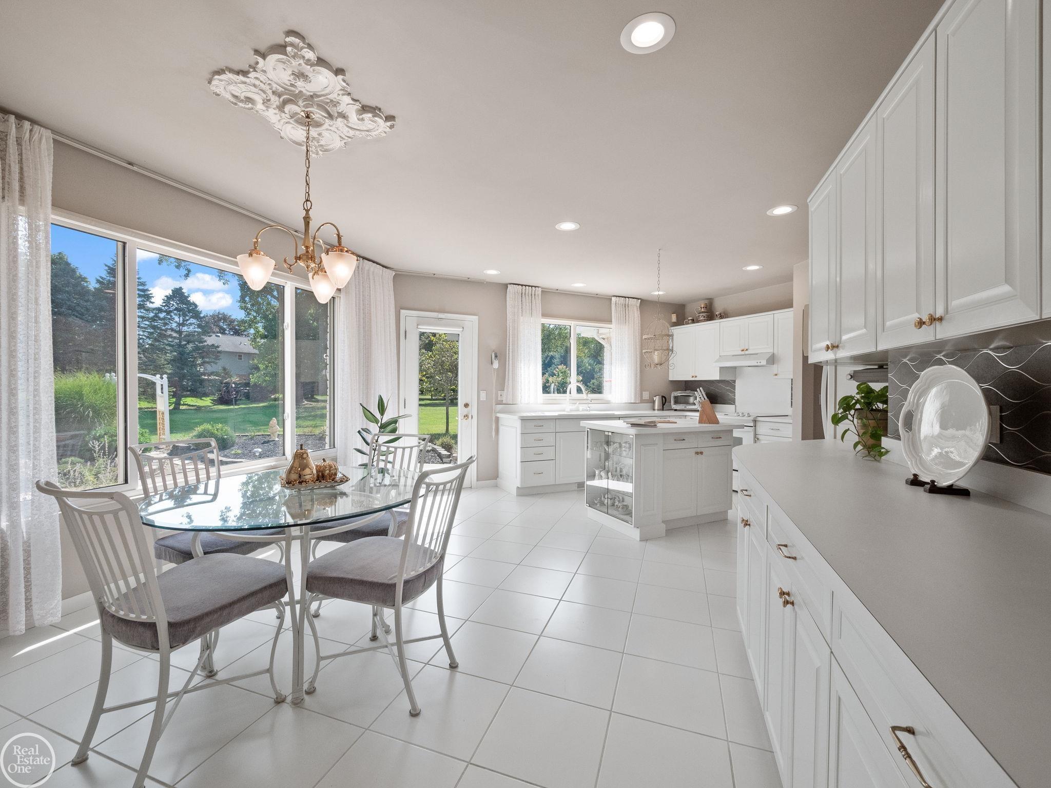 61555 Country Lane