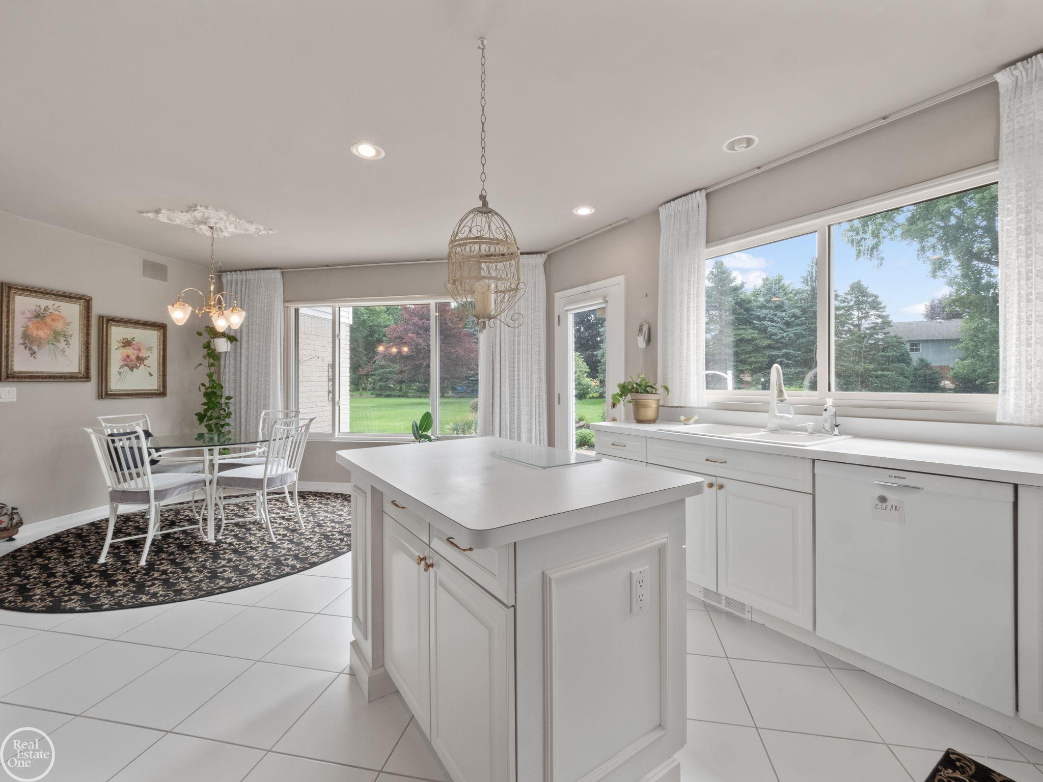 61555 Country Lane