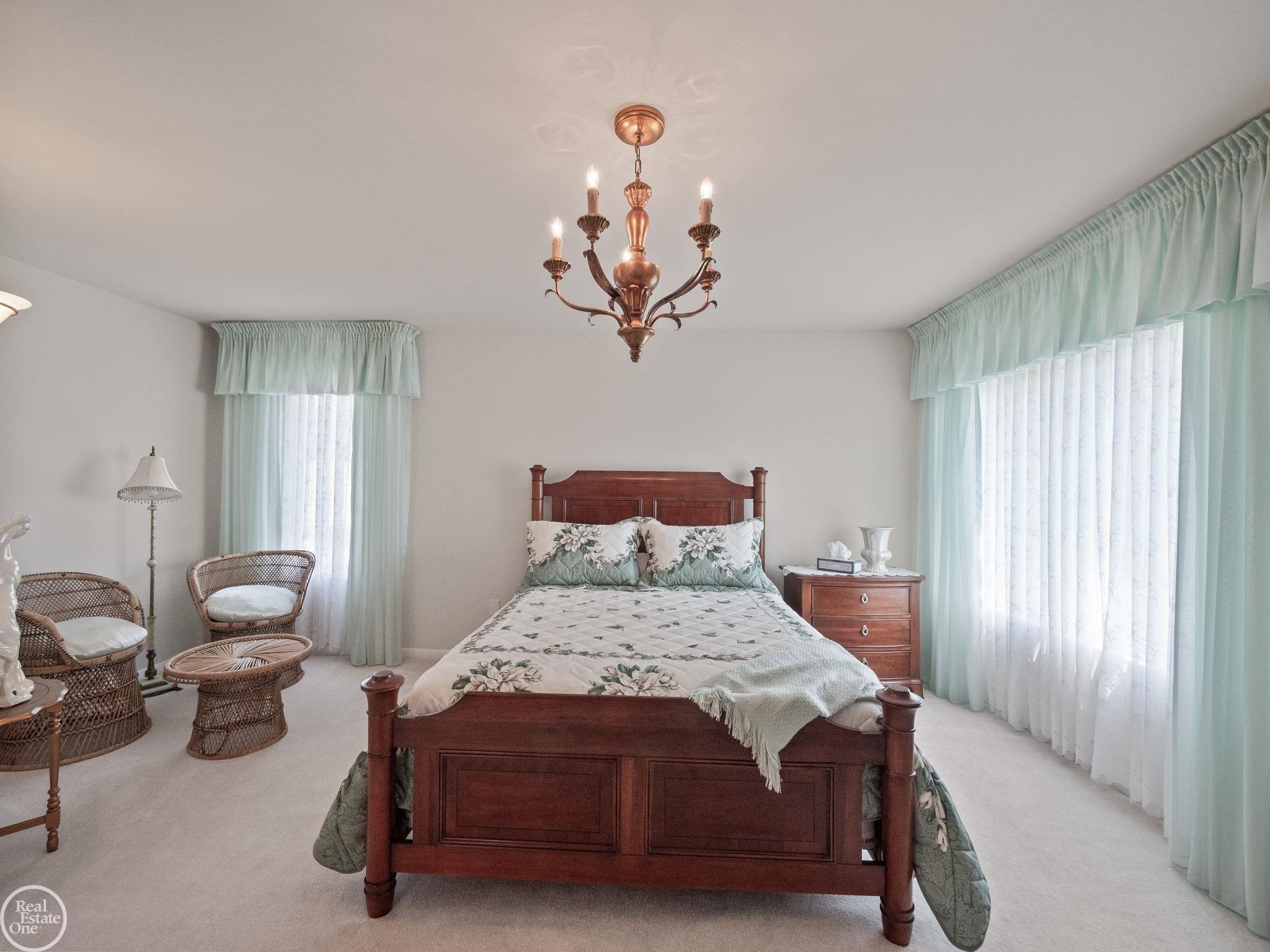 61555 Country Lane