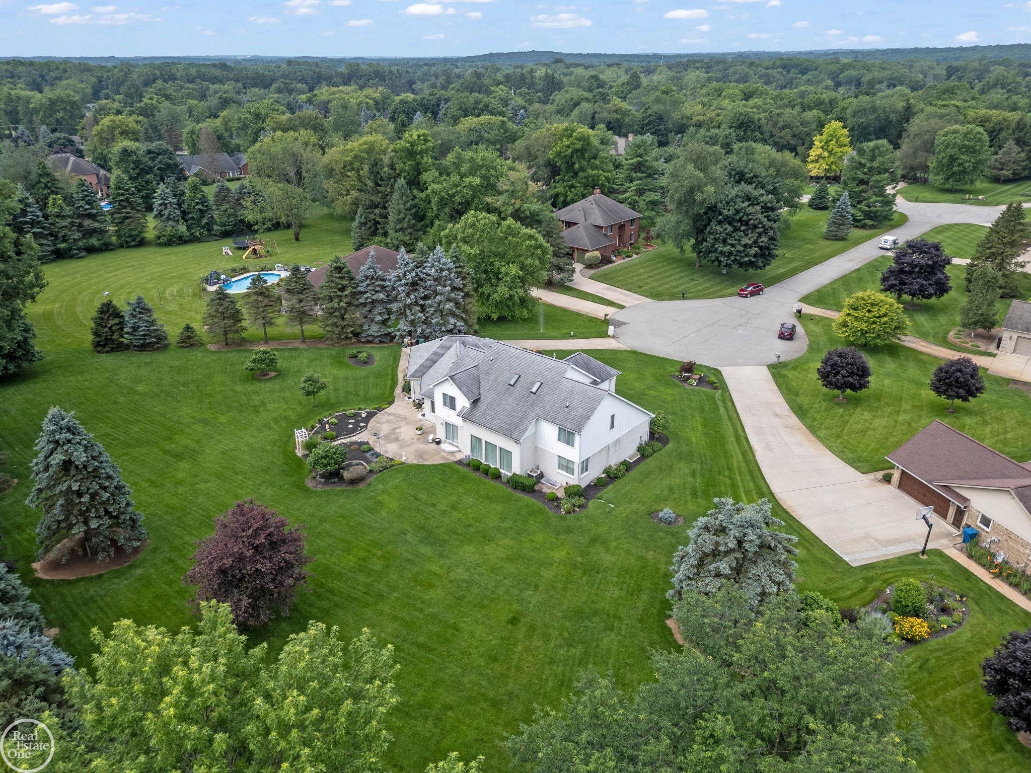 61555 Country Lane