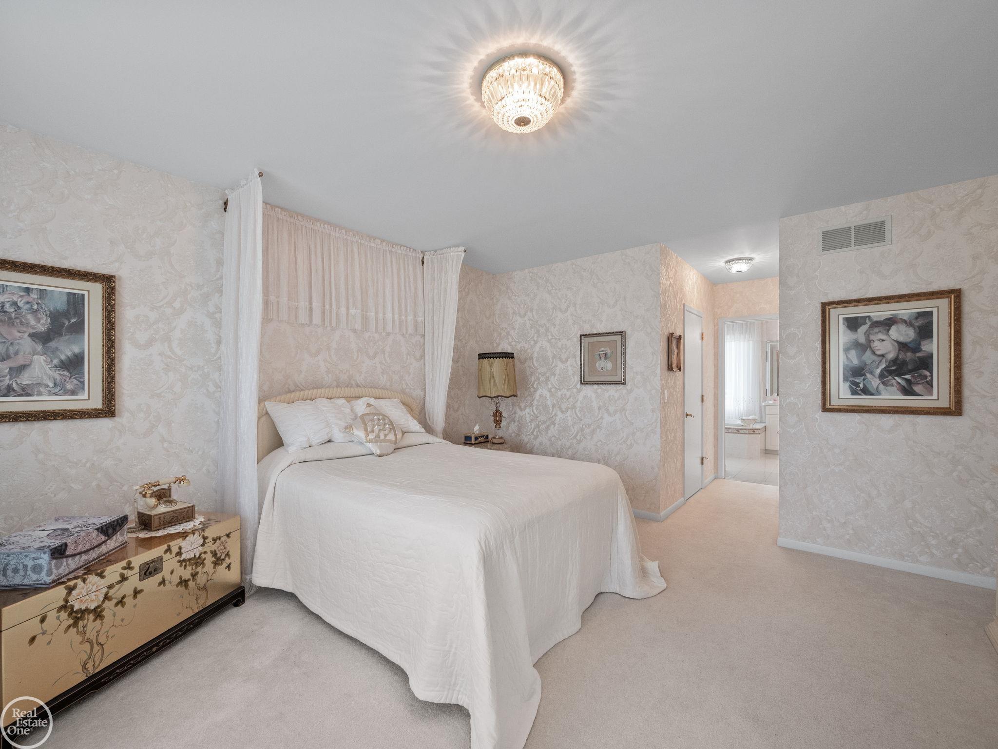 61555 Country Lane
