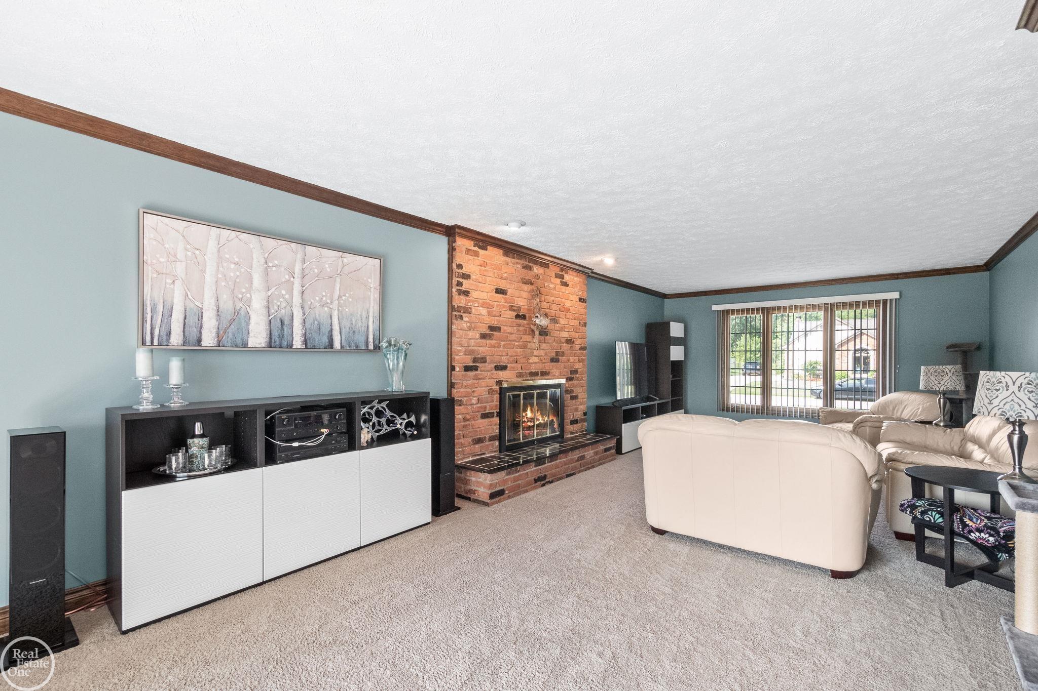 48326 Lake Valley Drive
