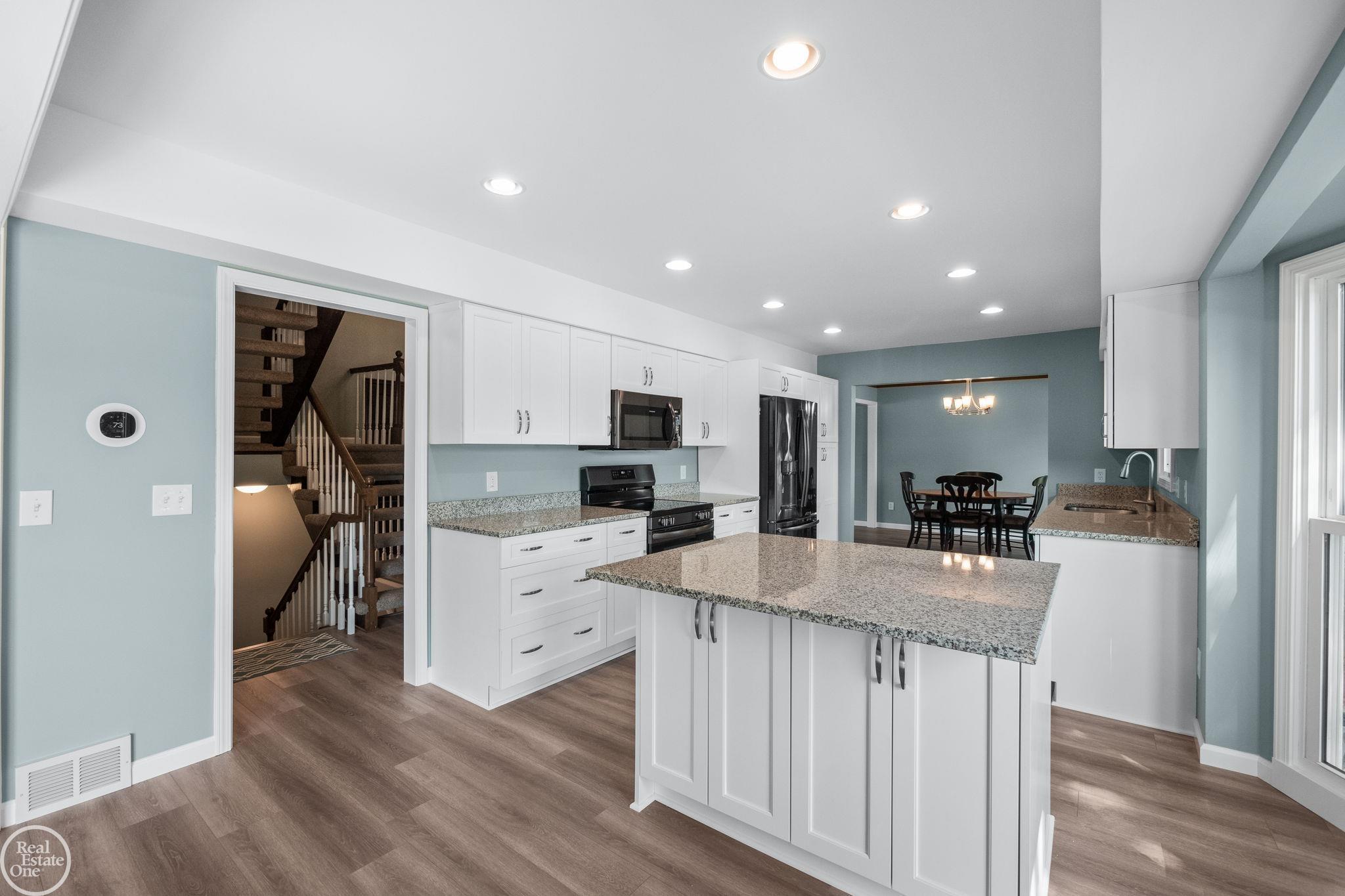 48326 Lake Valley Drive