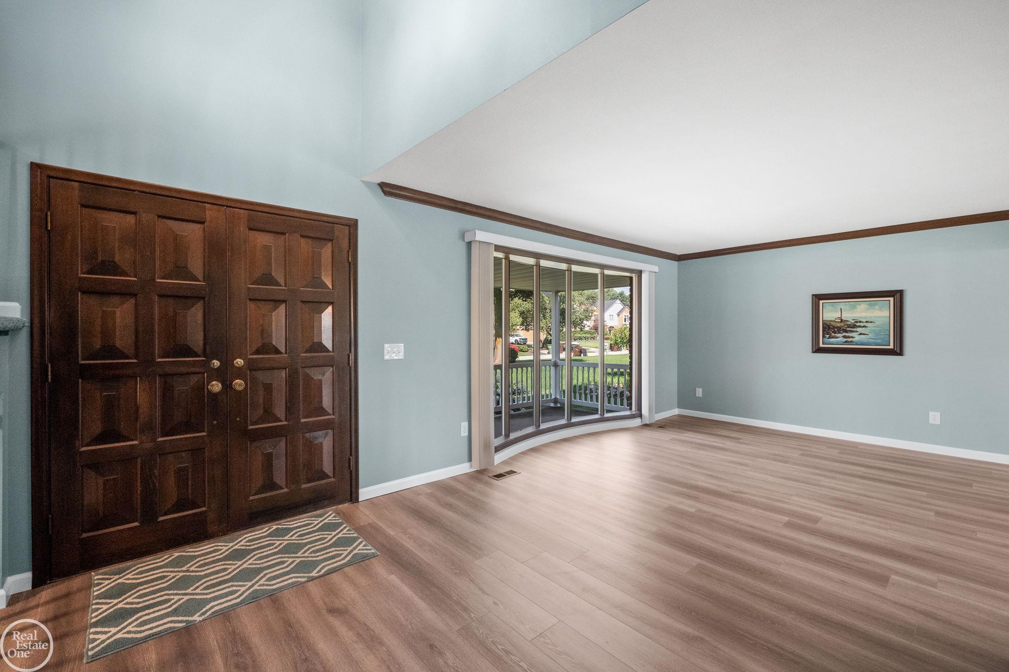 48326 Lake Valley Drive