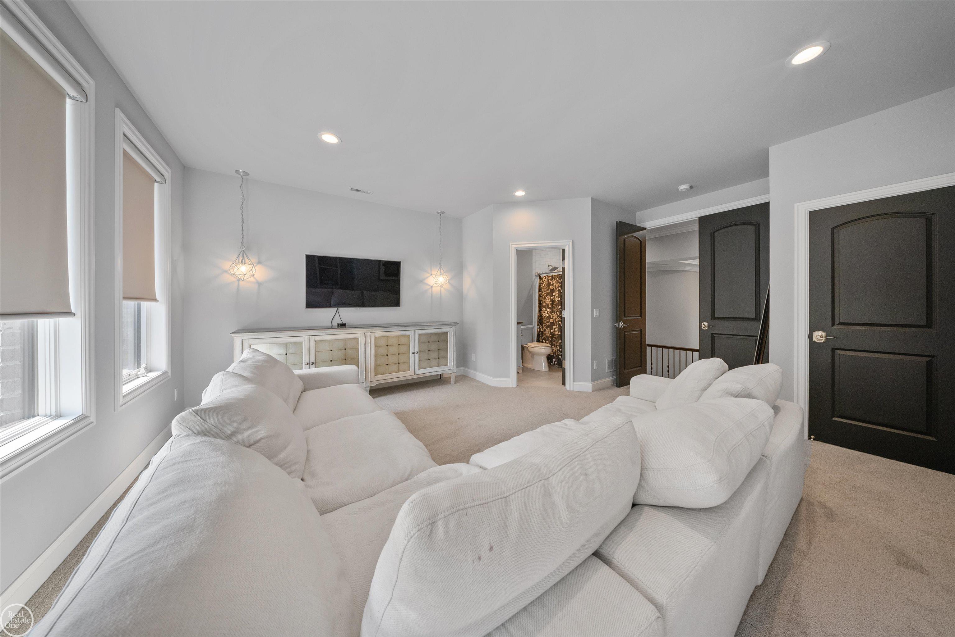 5201 Orchard Ridge Court Unit 4 Unit: Unit #4