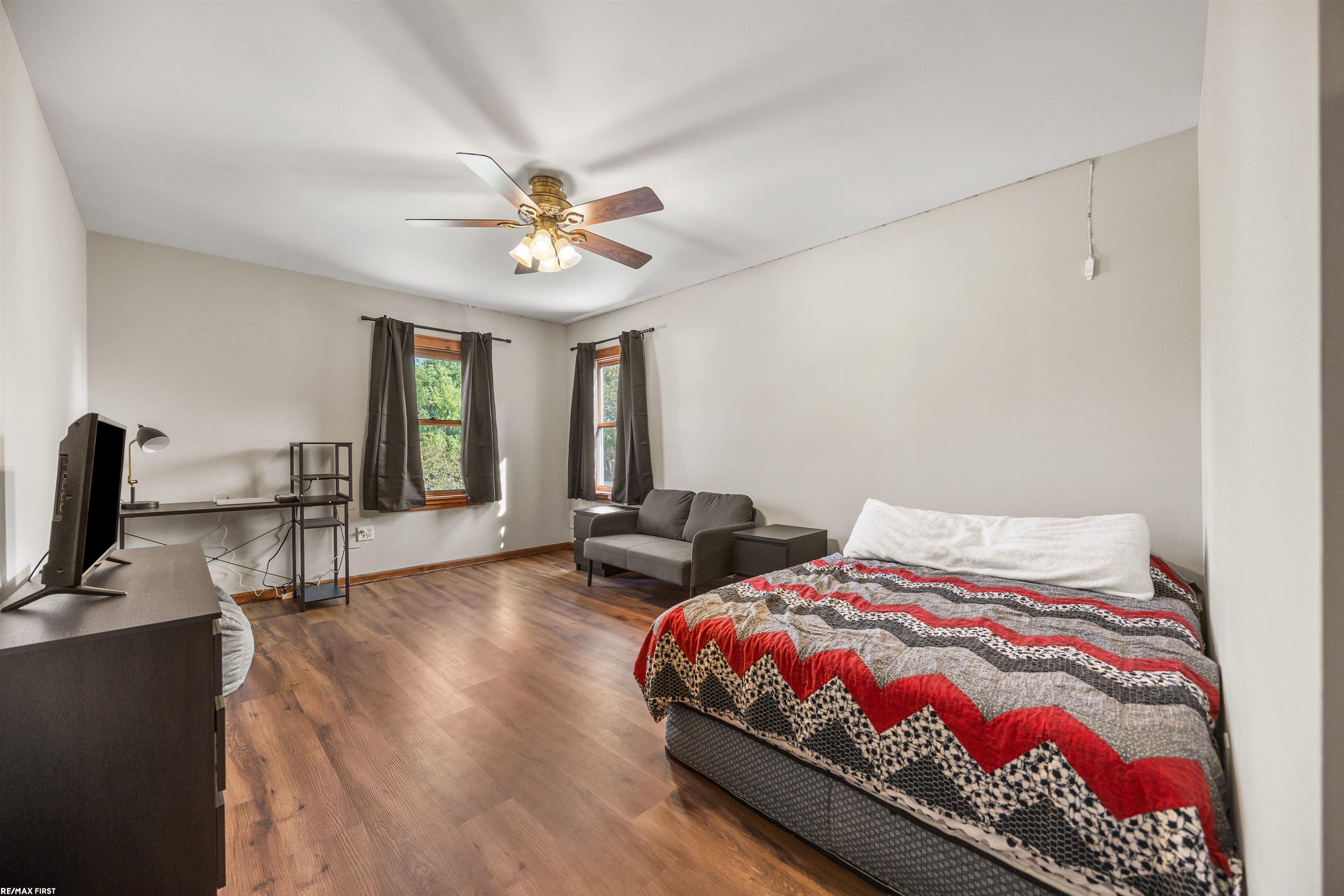 7706 Lindrath
