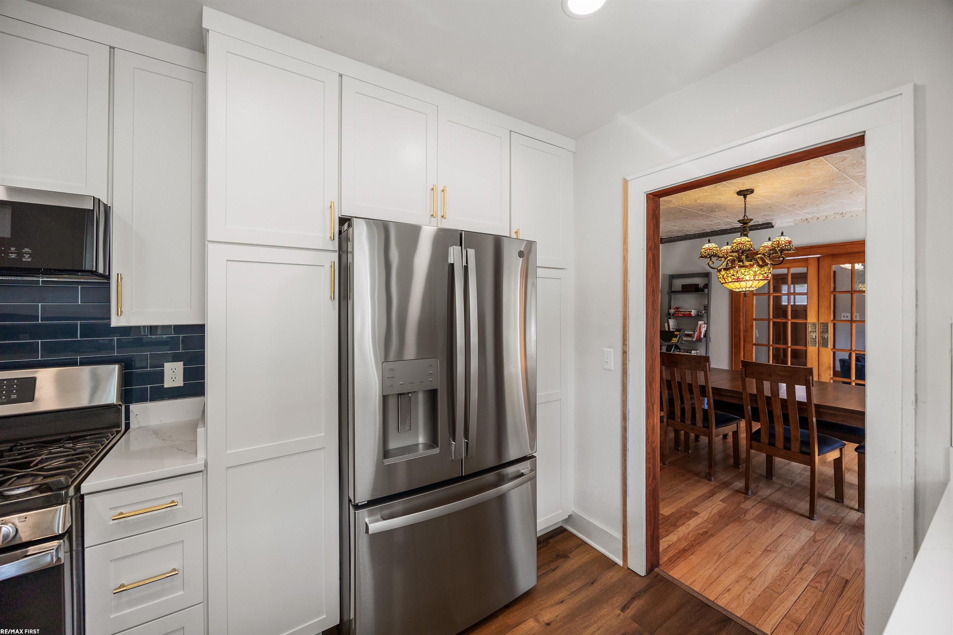 7706 Lindrath