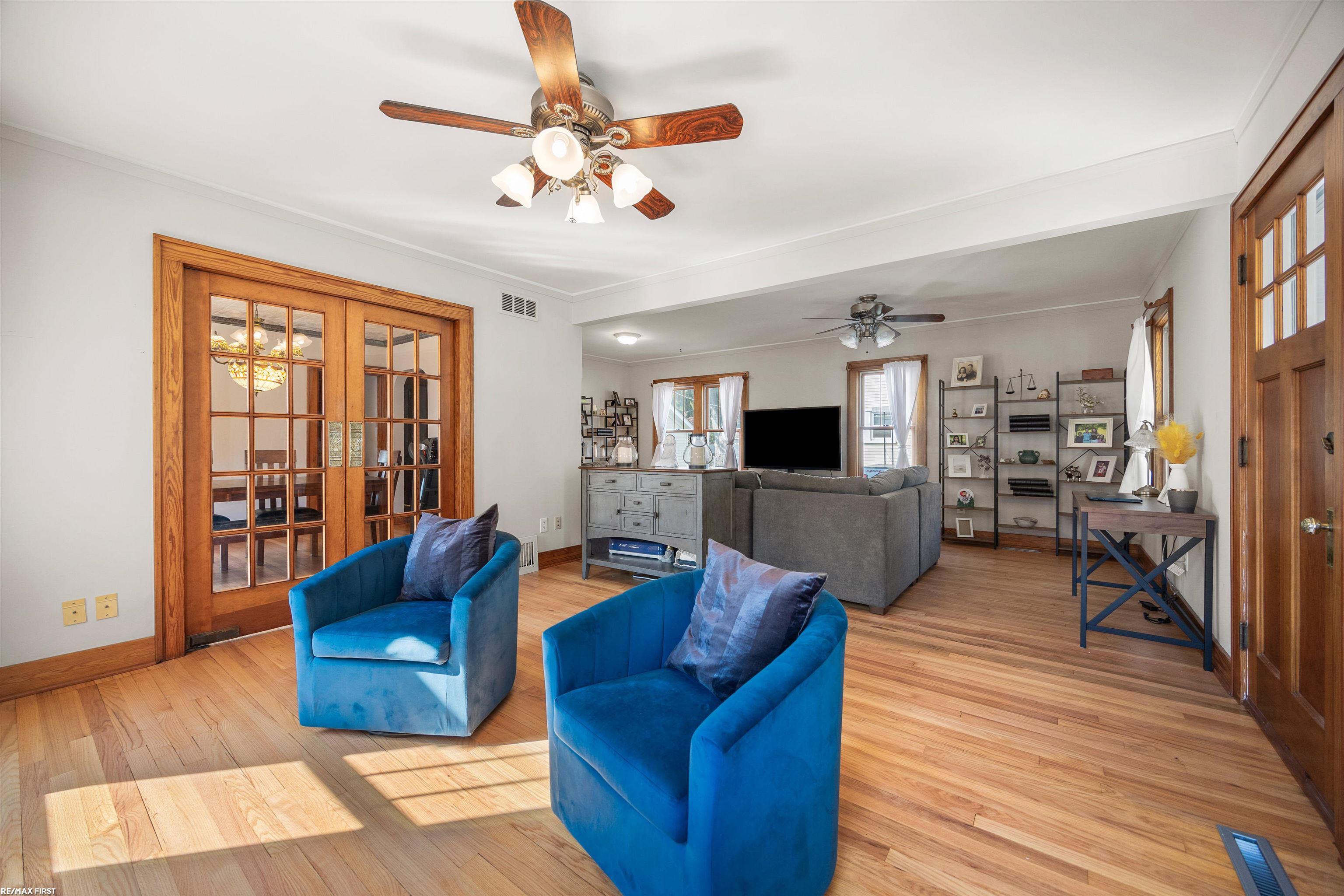 7706 Lindrath
