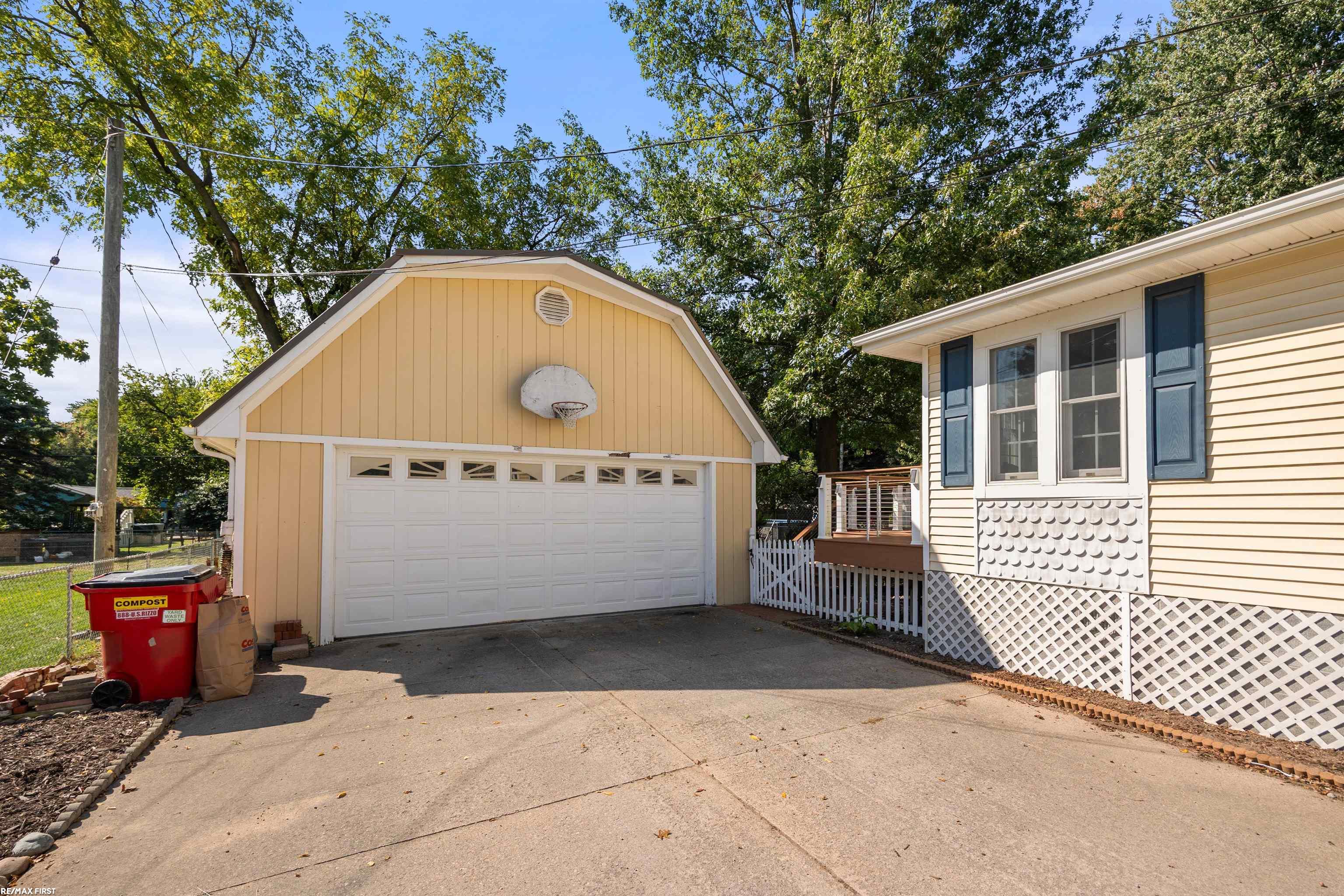 7706 Lindrath