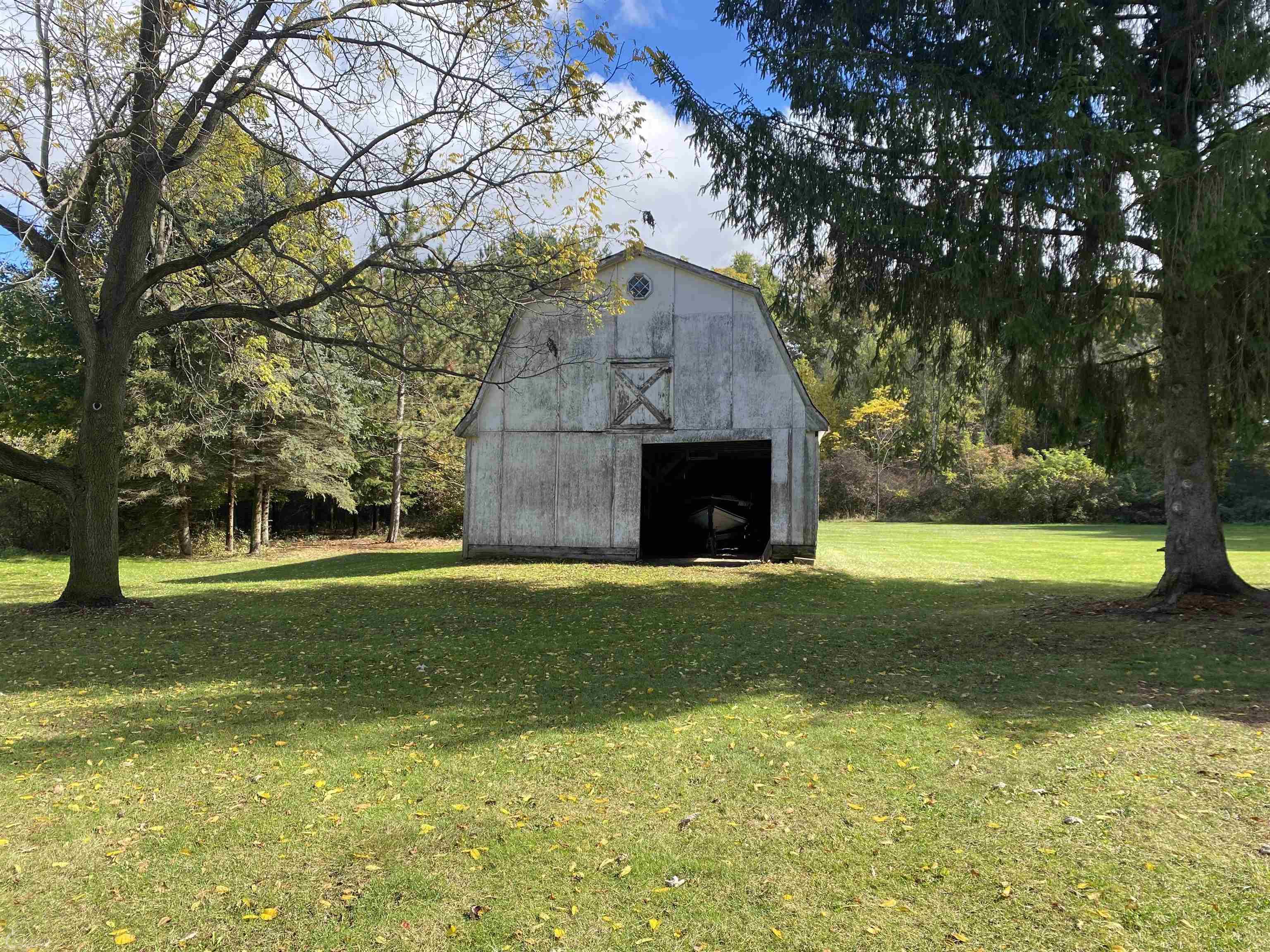 5750 Secord Lake Rd. Road