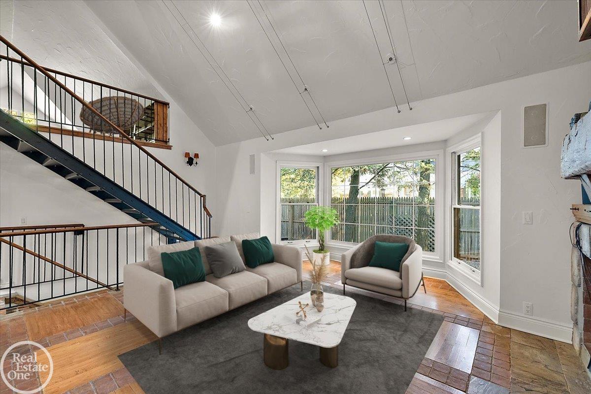 17680 E Jefferson Avenue