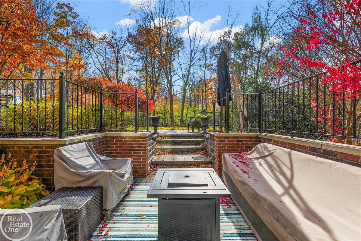 1540 Clear Creek Drive