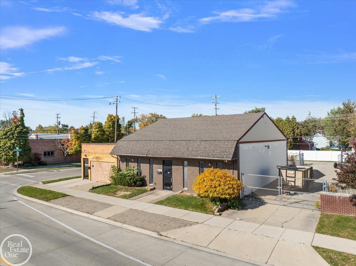17511 Stephens Drive