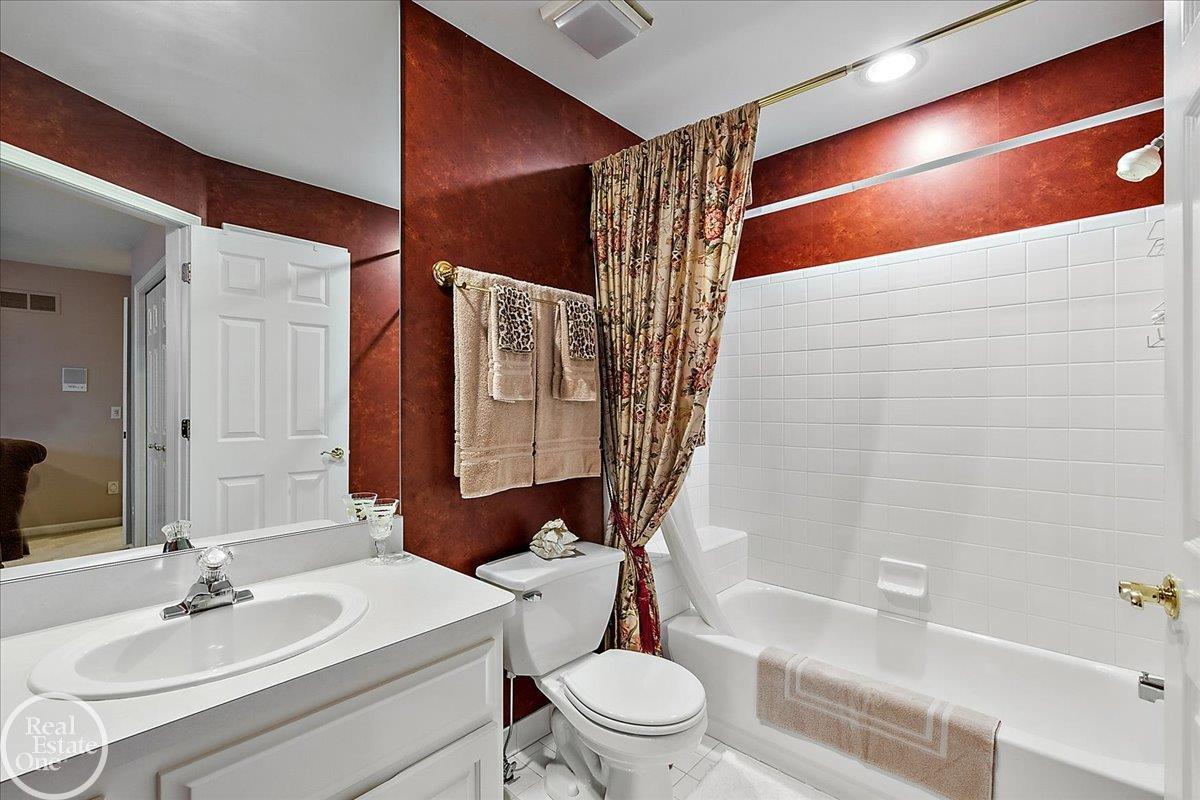 54839 Alexis Court