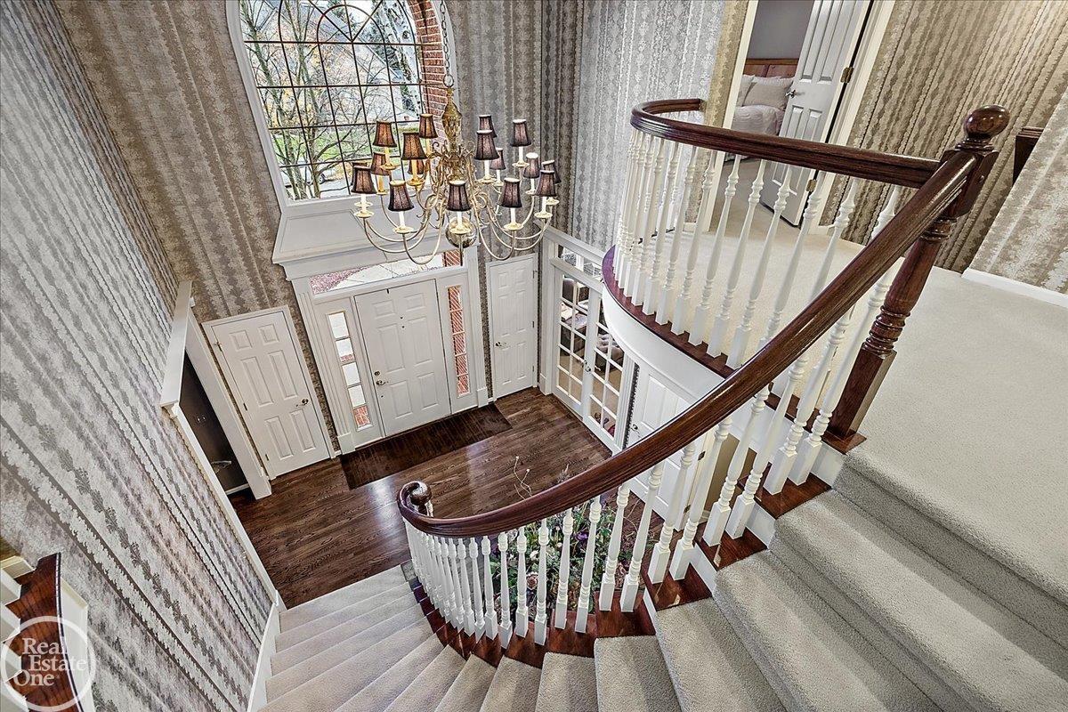 54839 Alexis Court