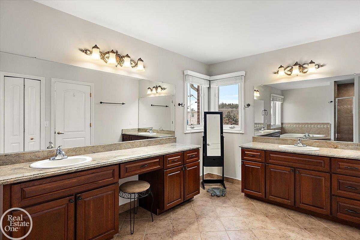 63588 Georgetowne S. Drive
