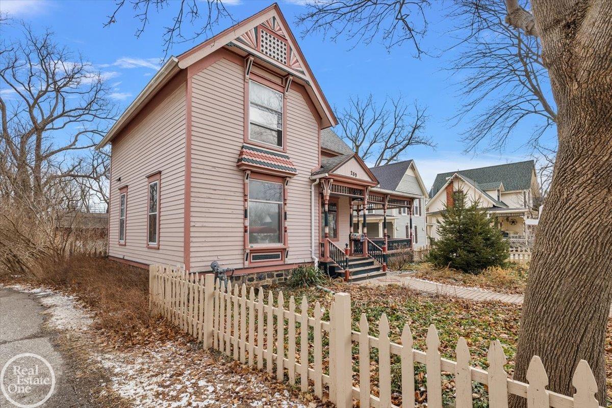 289 S Main Street
