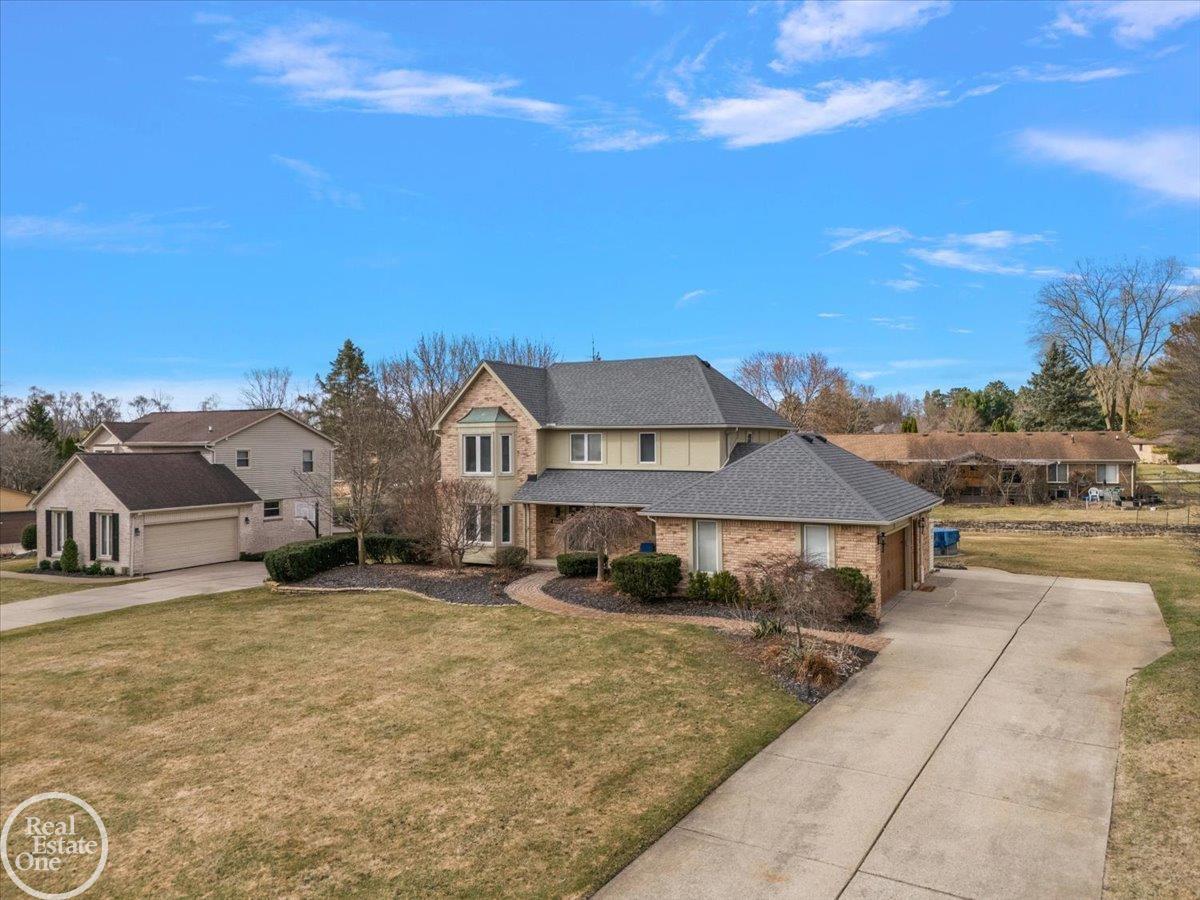 61449 Woodfield Way Drive