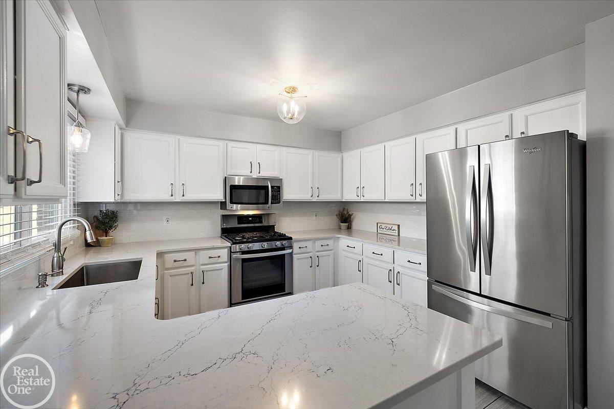 61449 Woodfield Way Drive