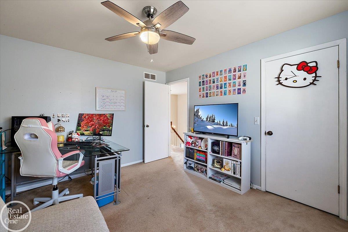 61449 Woodfield Way Drive