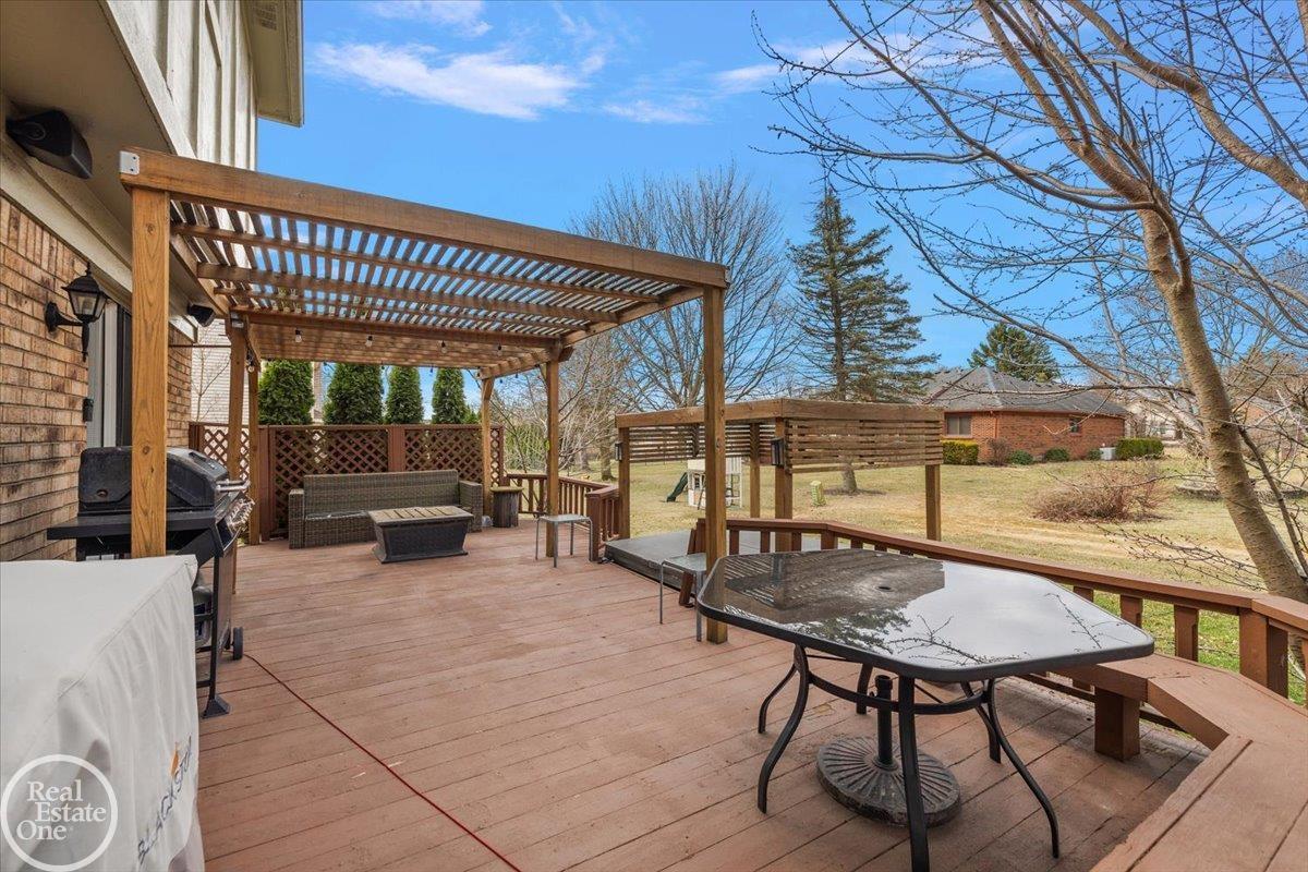 61449 Woodfield Way Drive