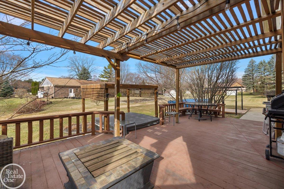 61449 Woodfield Way Drive