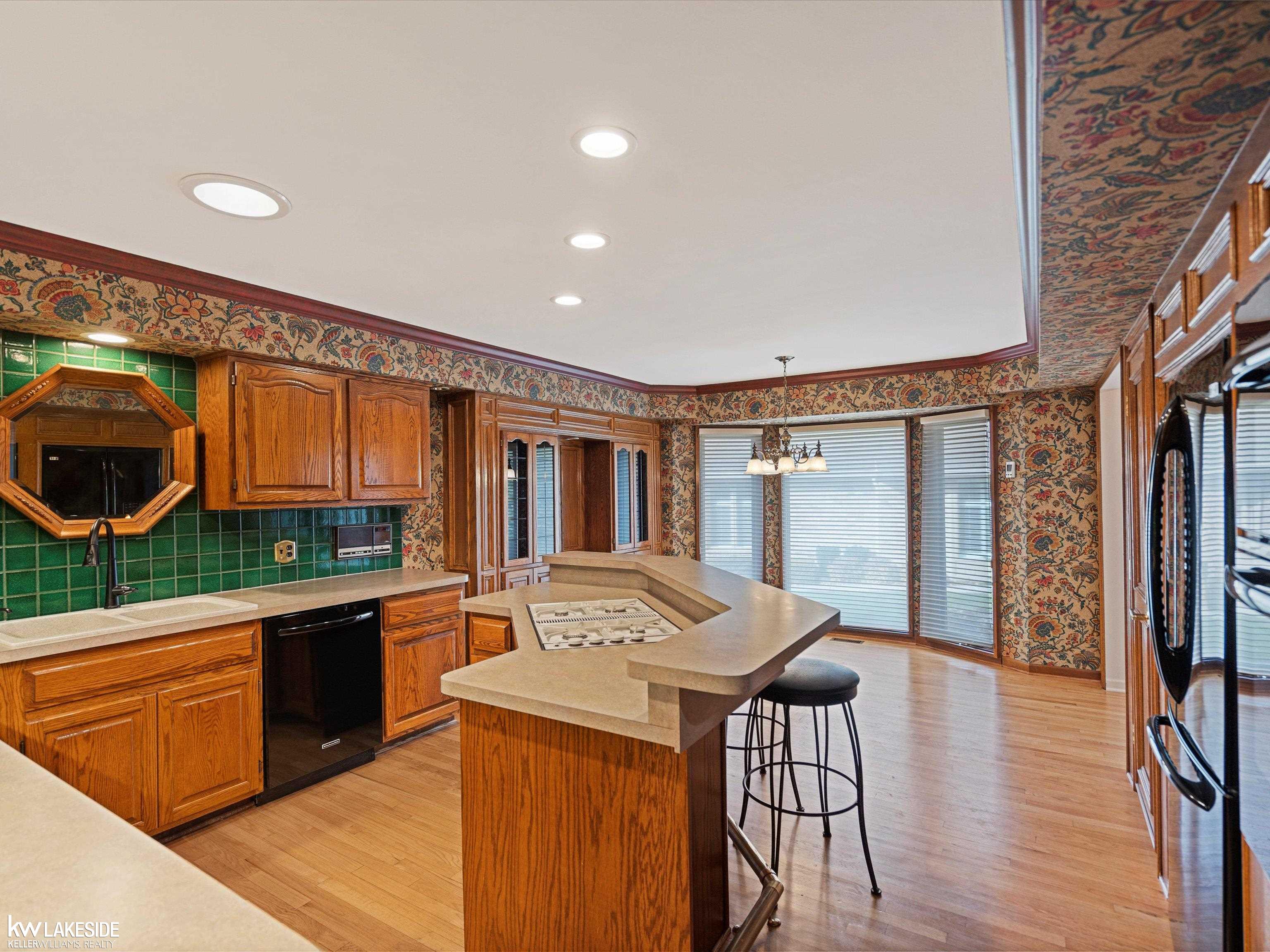 2206 Elm Circle