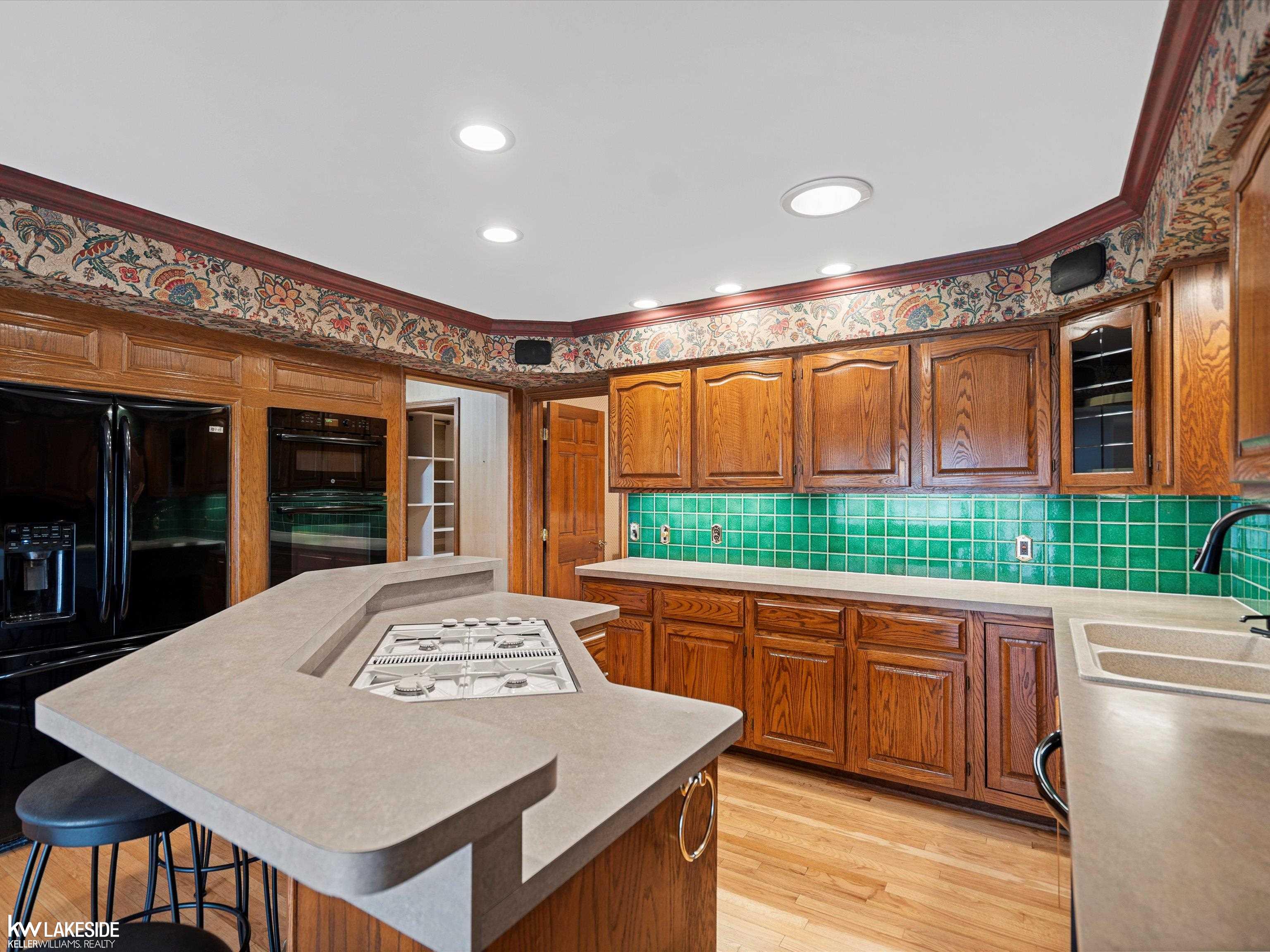 2206 Elm Circle