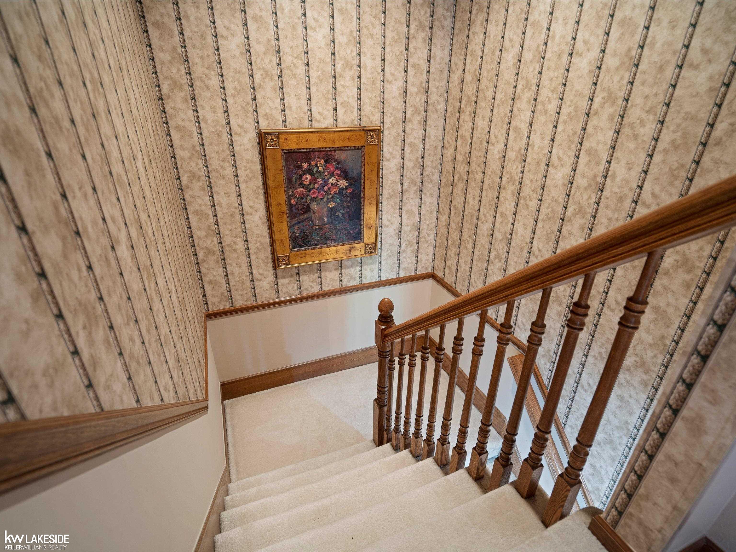 2206 Elm Circle