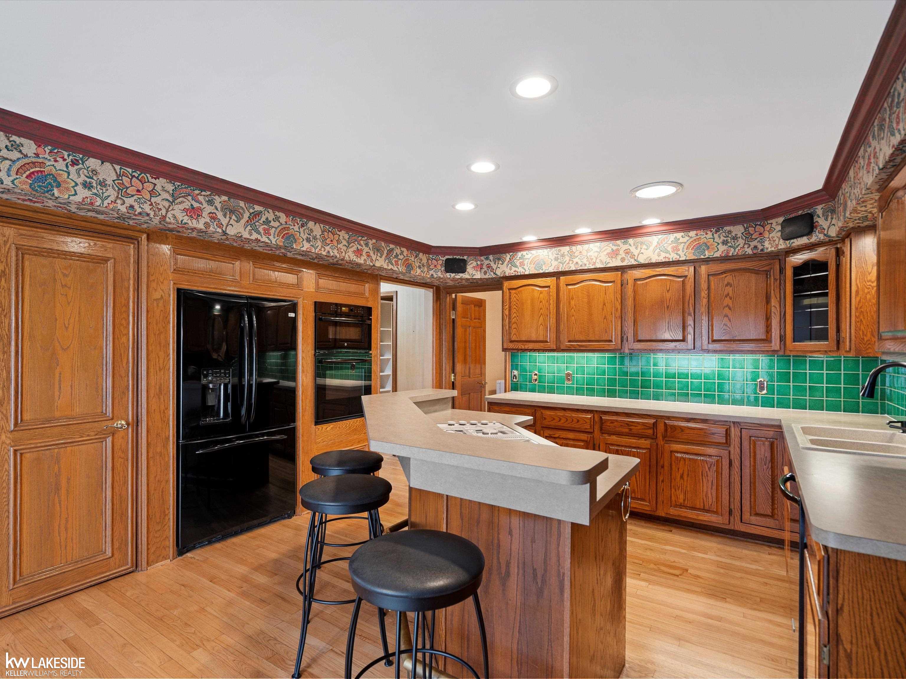 2206 Elm Circle