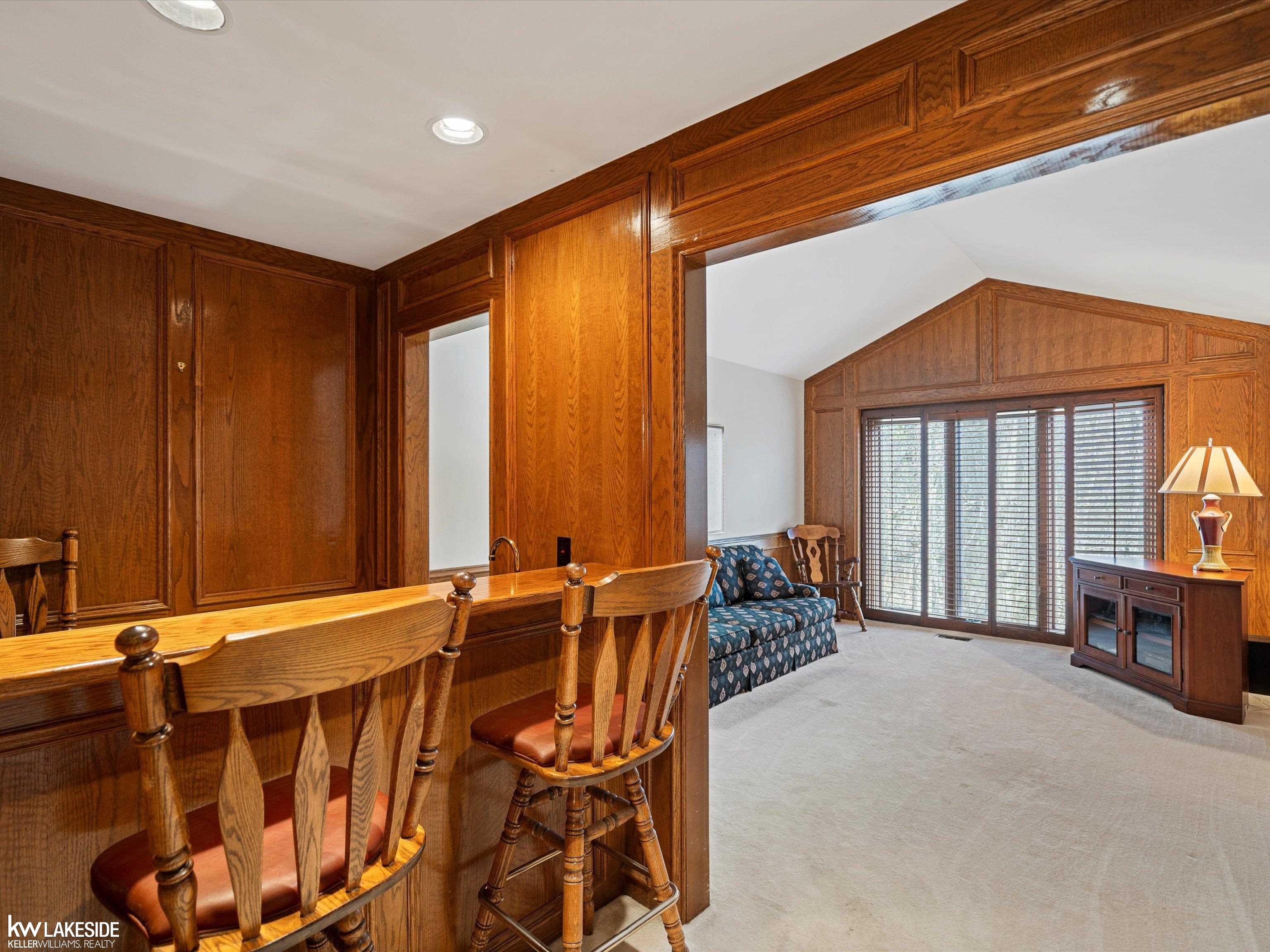 2206 Elm Circle