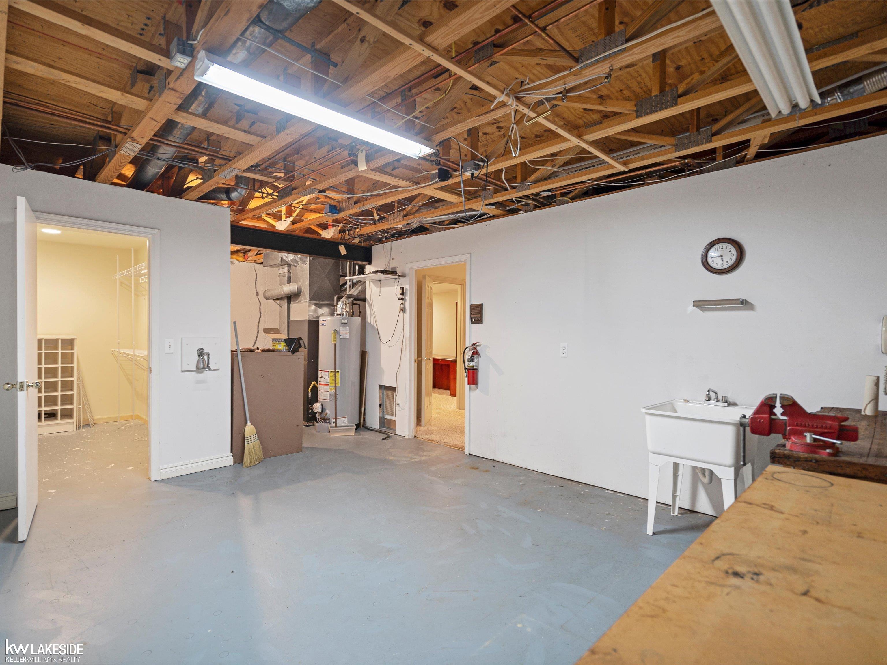 2206 Elm Circle