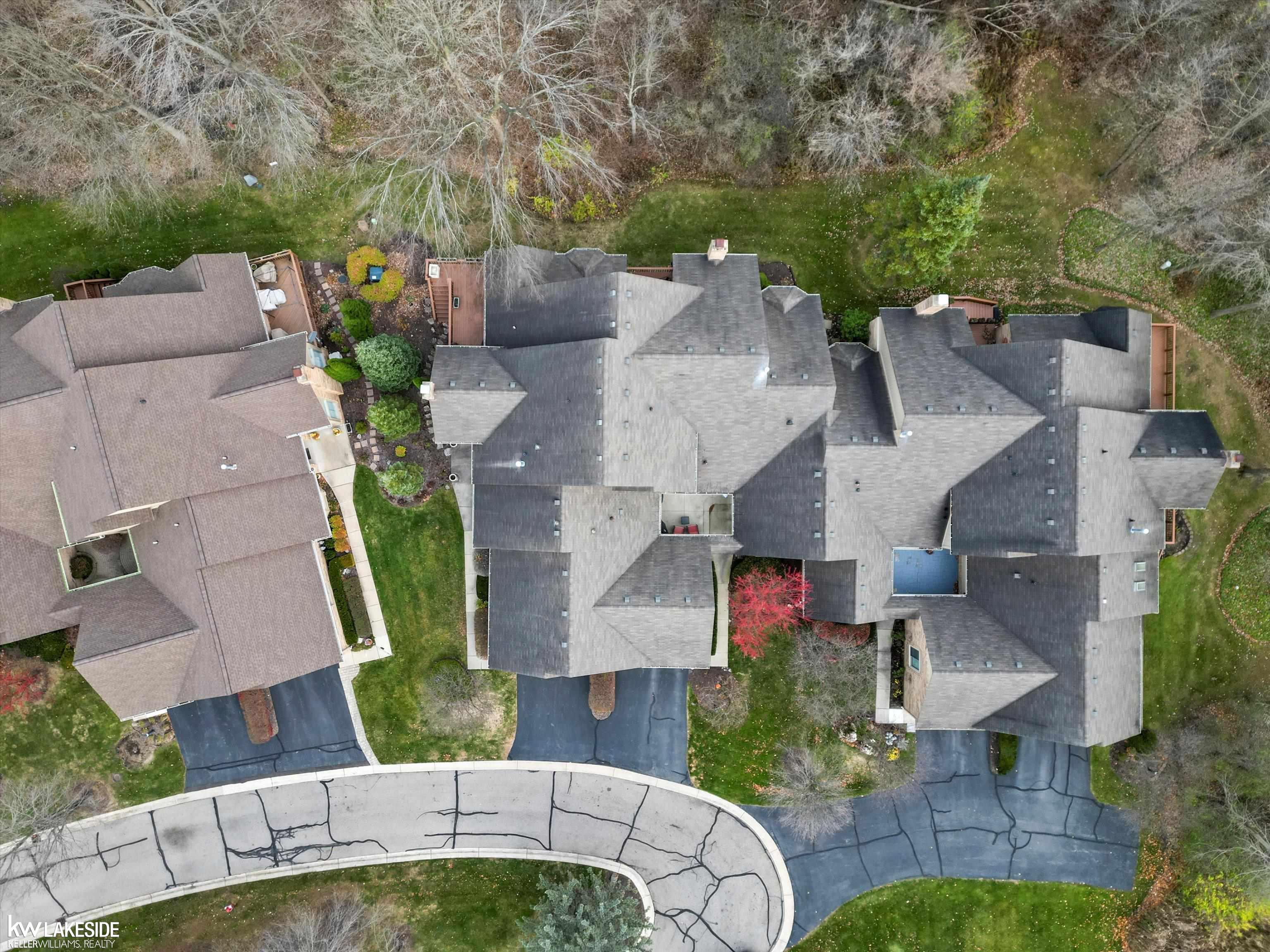 2206 Elm Circle