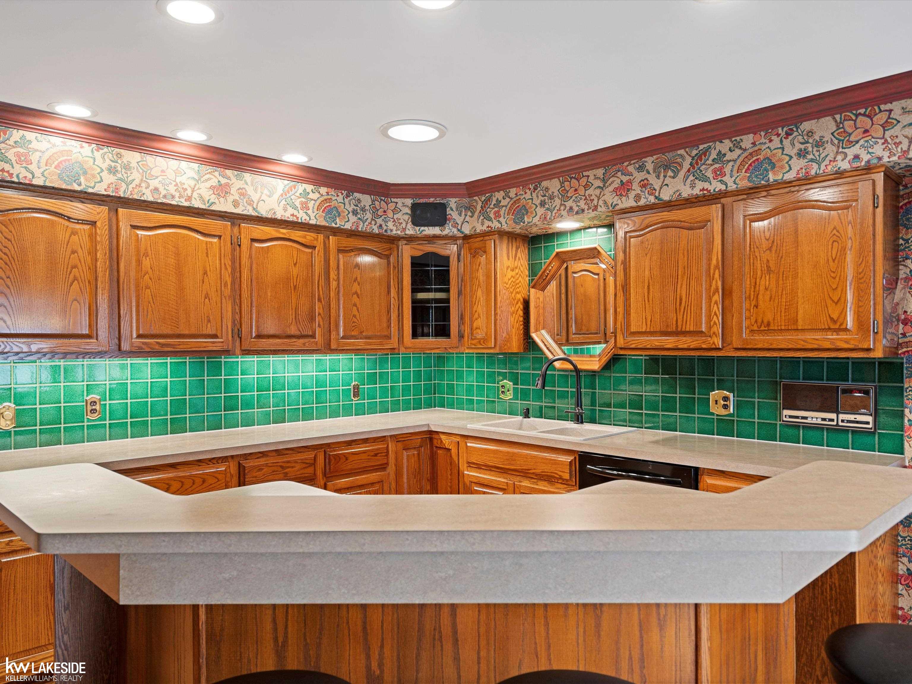 2206 Elm Circle