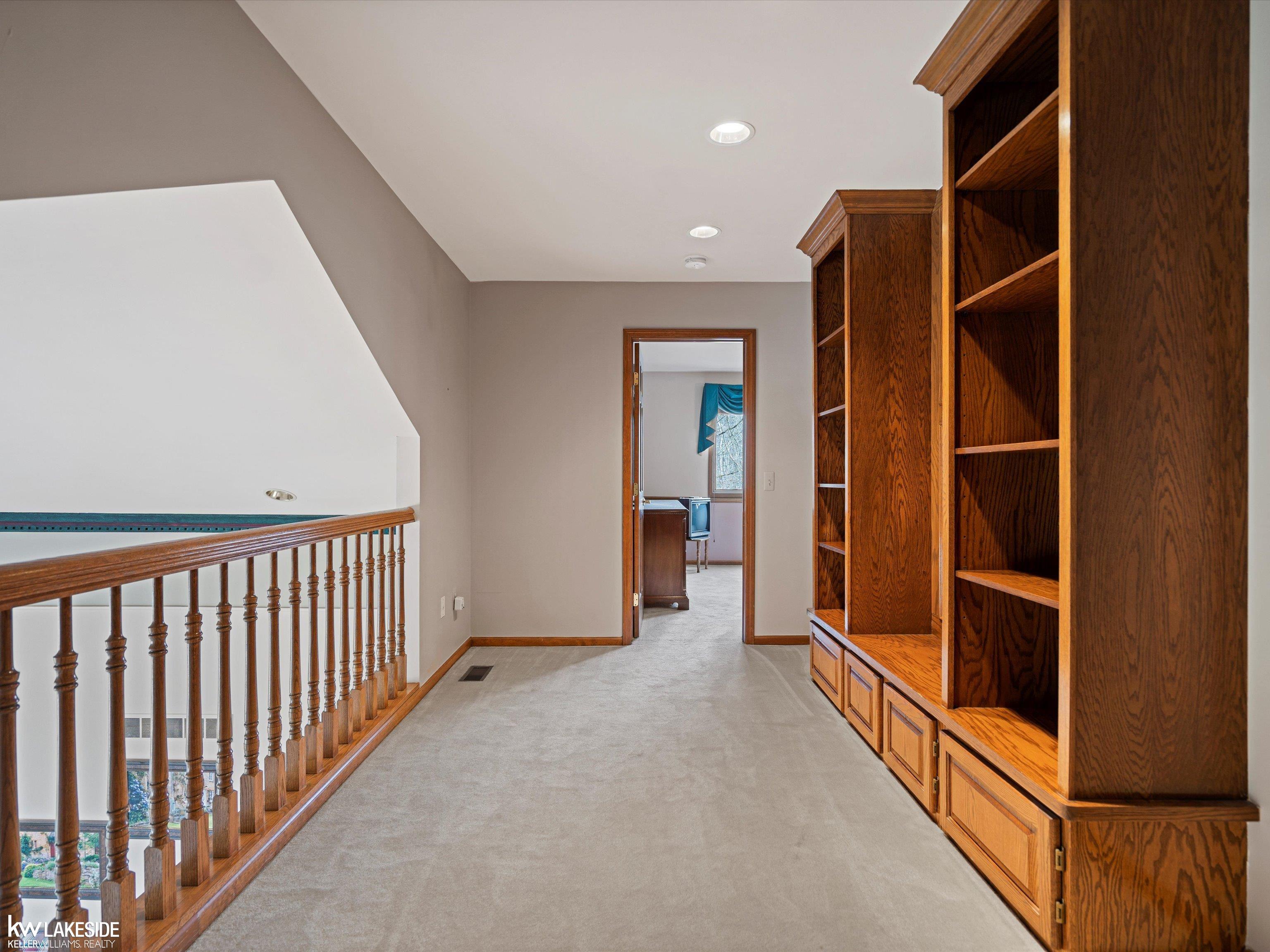 2206 Elm Circle