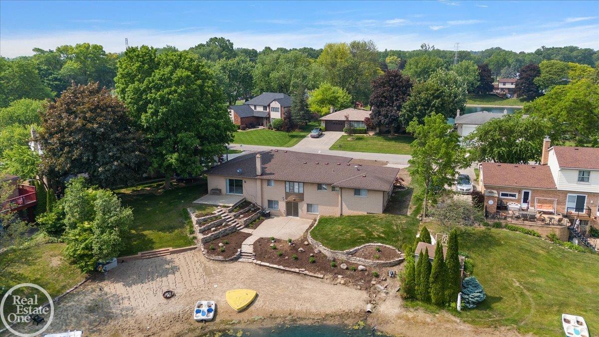 2532 Belle View Drive
