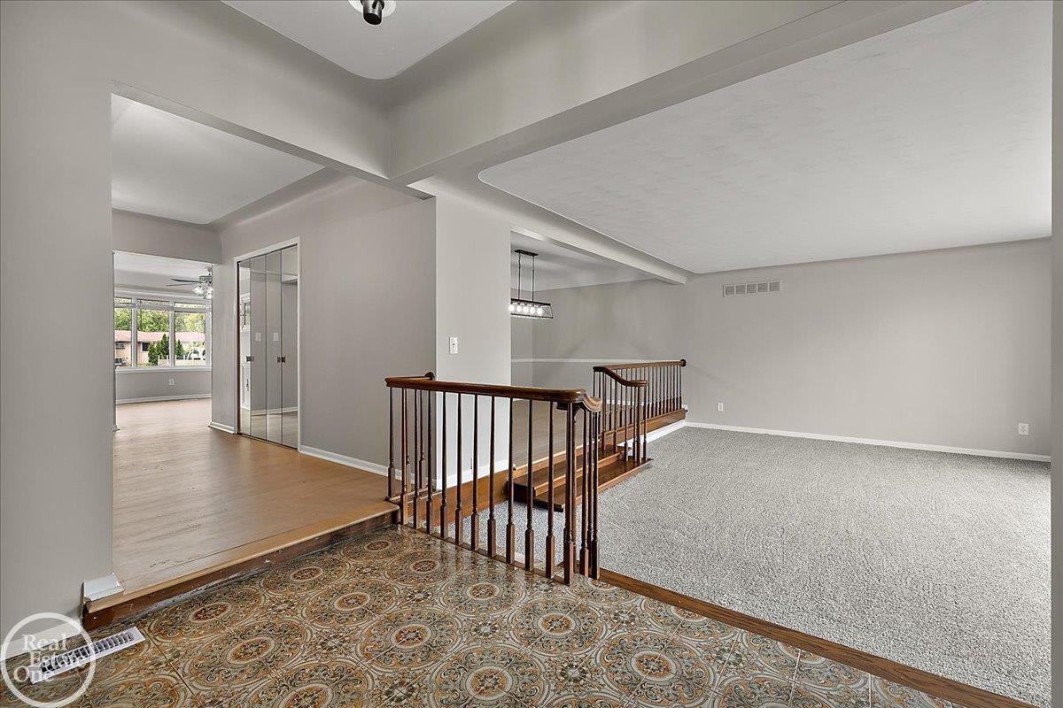 2532 Belle View Drive