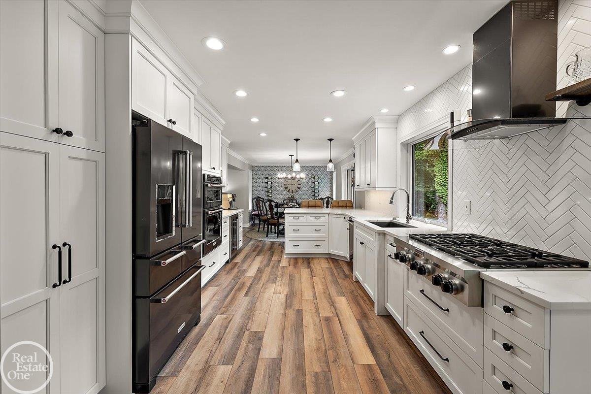 58070 Cyrenus Lane